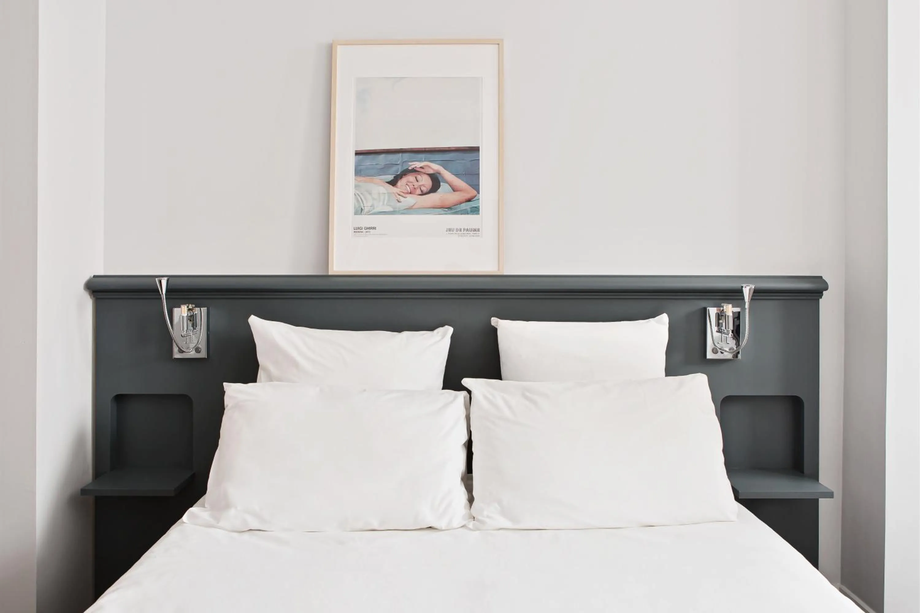 Bed in Hotel De Verdun 1882, BW Signature Collection