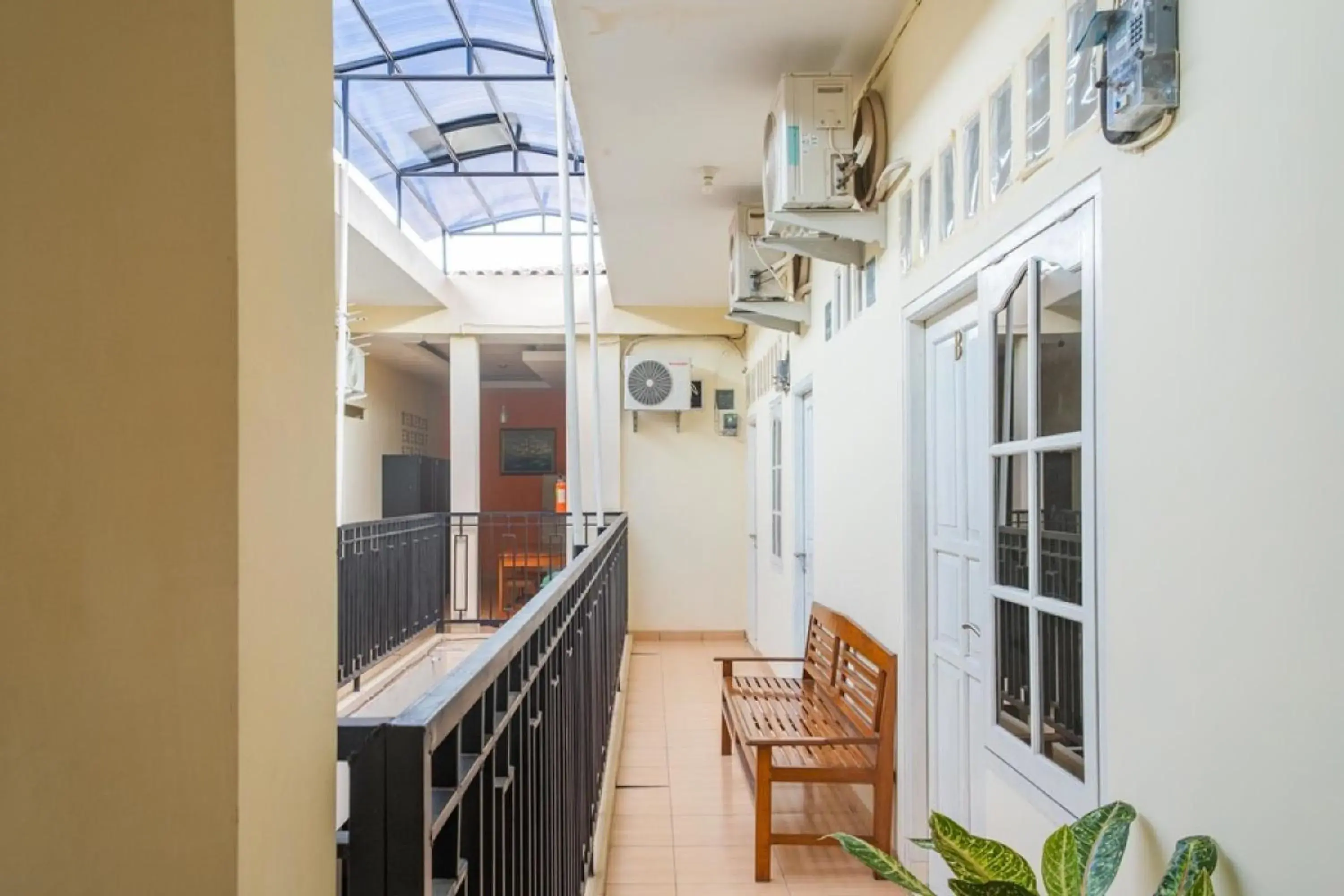 Property building in RedDoorz Syariah near Grand Kota Bintang Property building in RedDoorz Syariah near Grand Kota Bintang