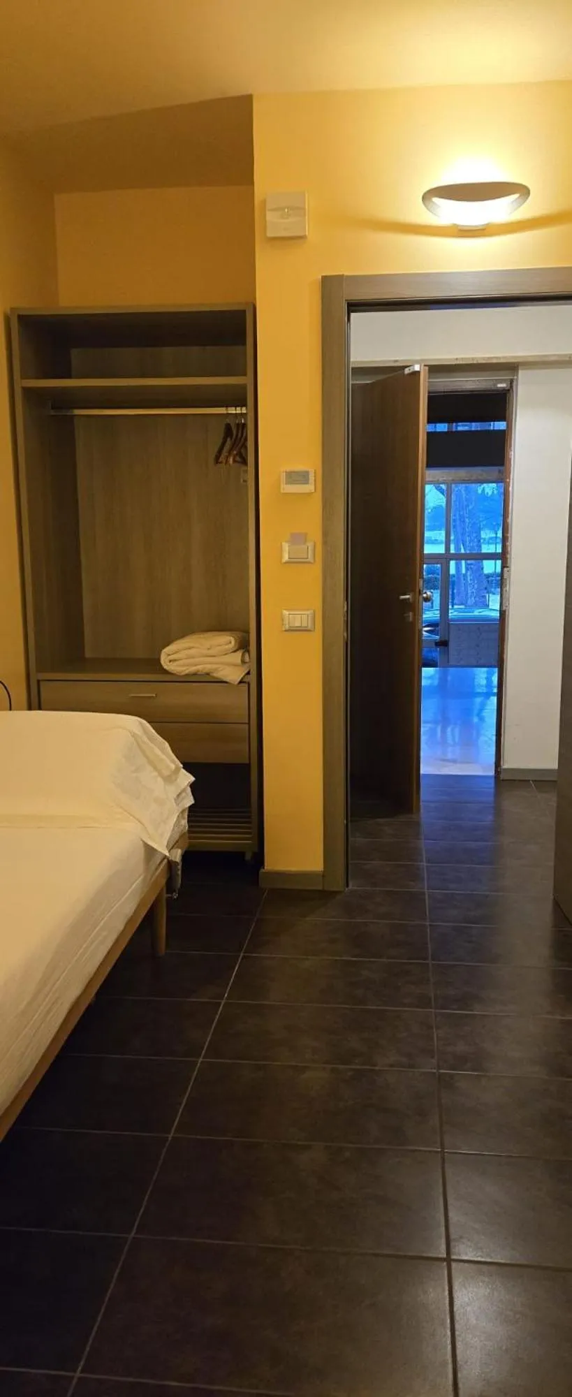 Bed in HLL Hotel Lungolago Lecco-Como Lake