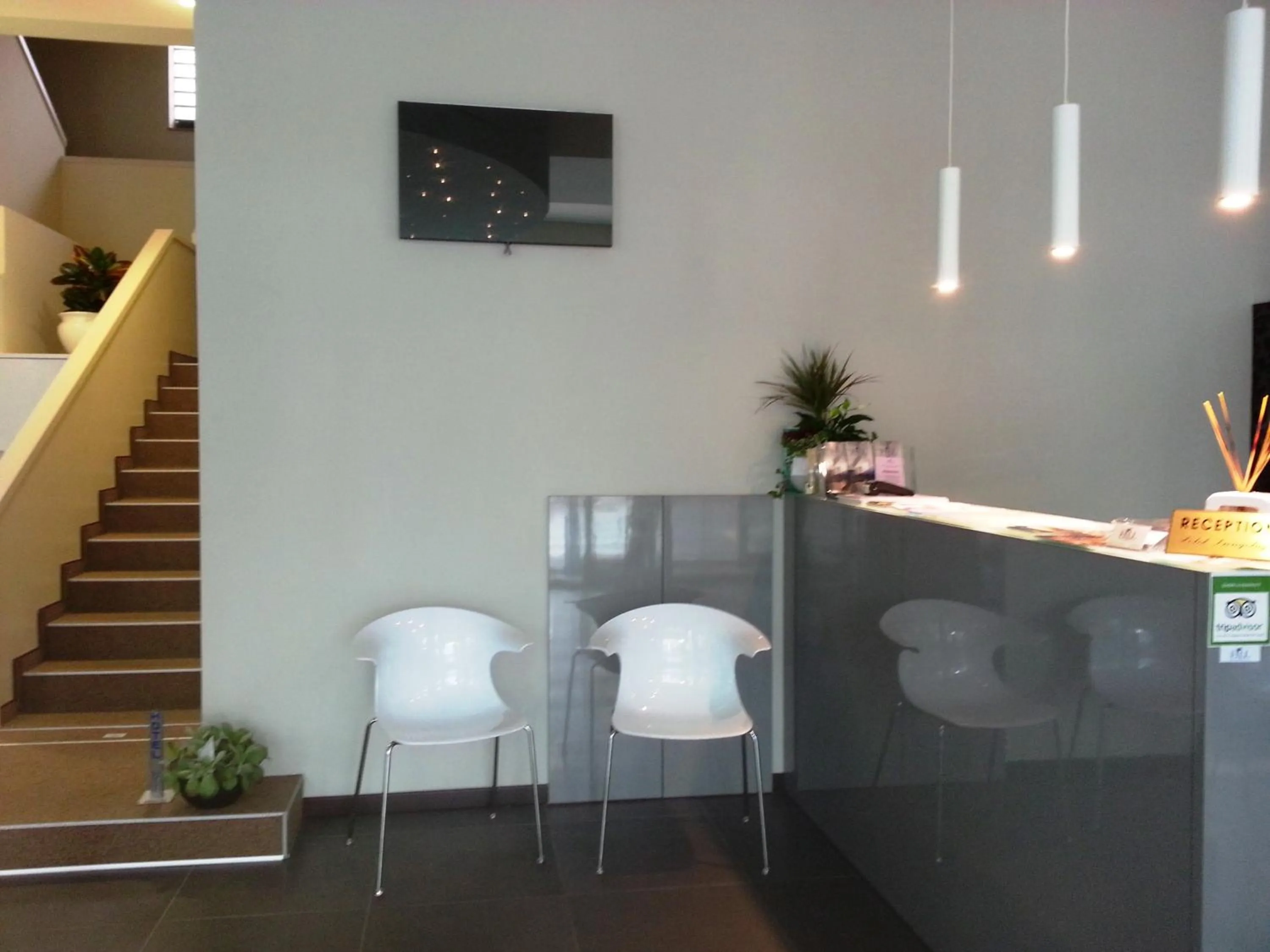 Lobby or reception in HLL Hotel Lungolago Lecco-Como Lake