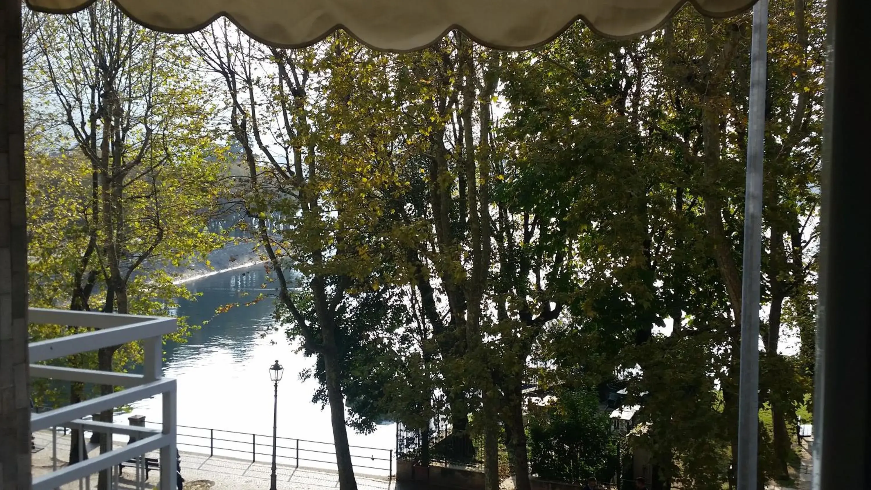 Double or Twin Room with Balcony in HLL Hotel Lungolago Lecco-Como Lake Double or Twin Room with Balcony in HLL Hotel Lungolago Lecco-Como Lake