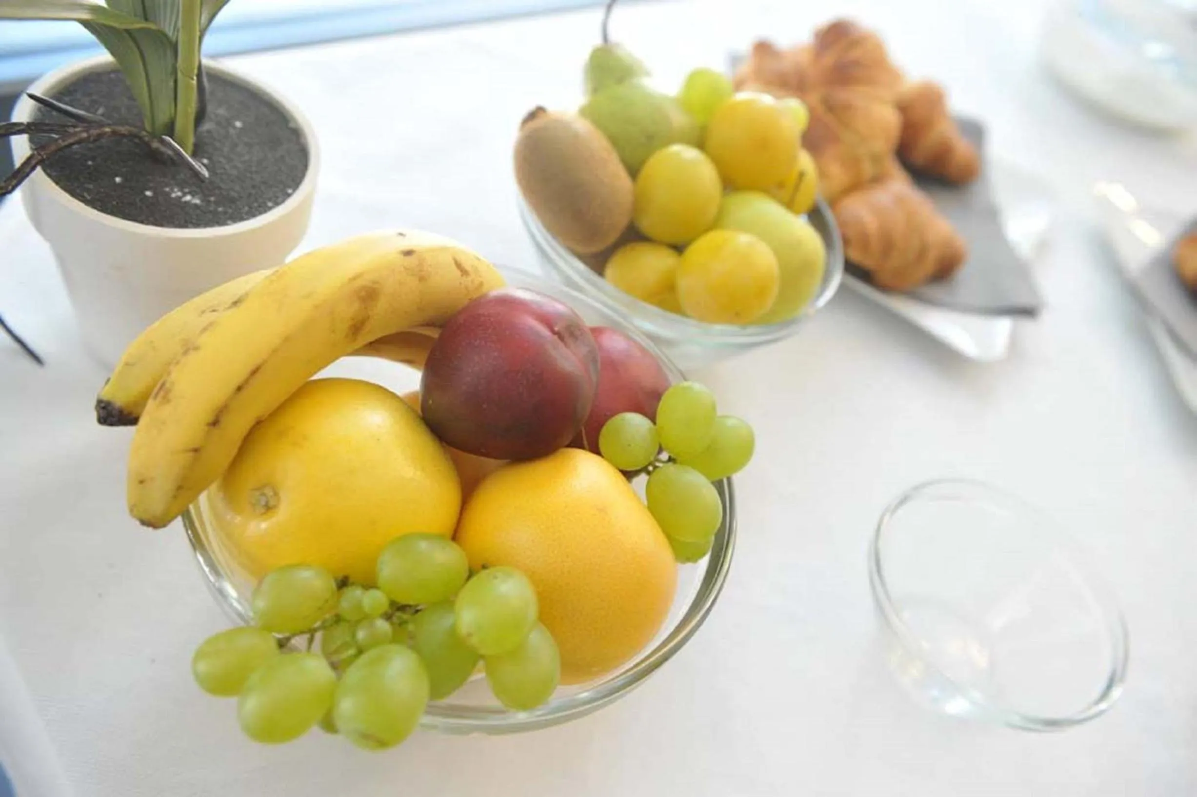 Food and drinks in HLL Hotel Lungolago Lecco-Como Lake