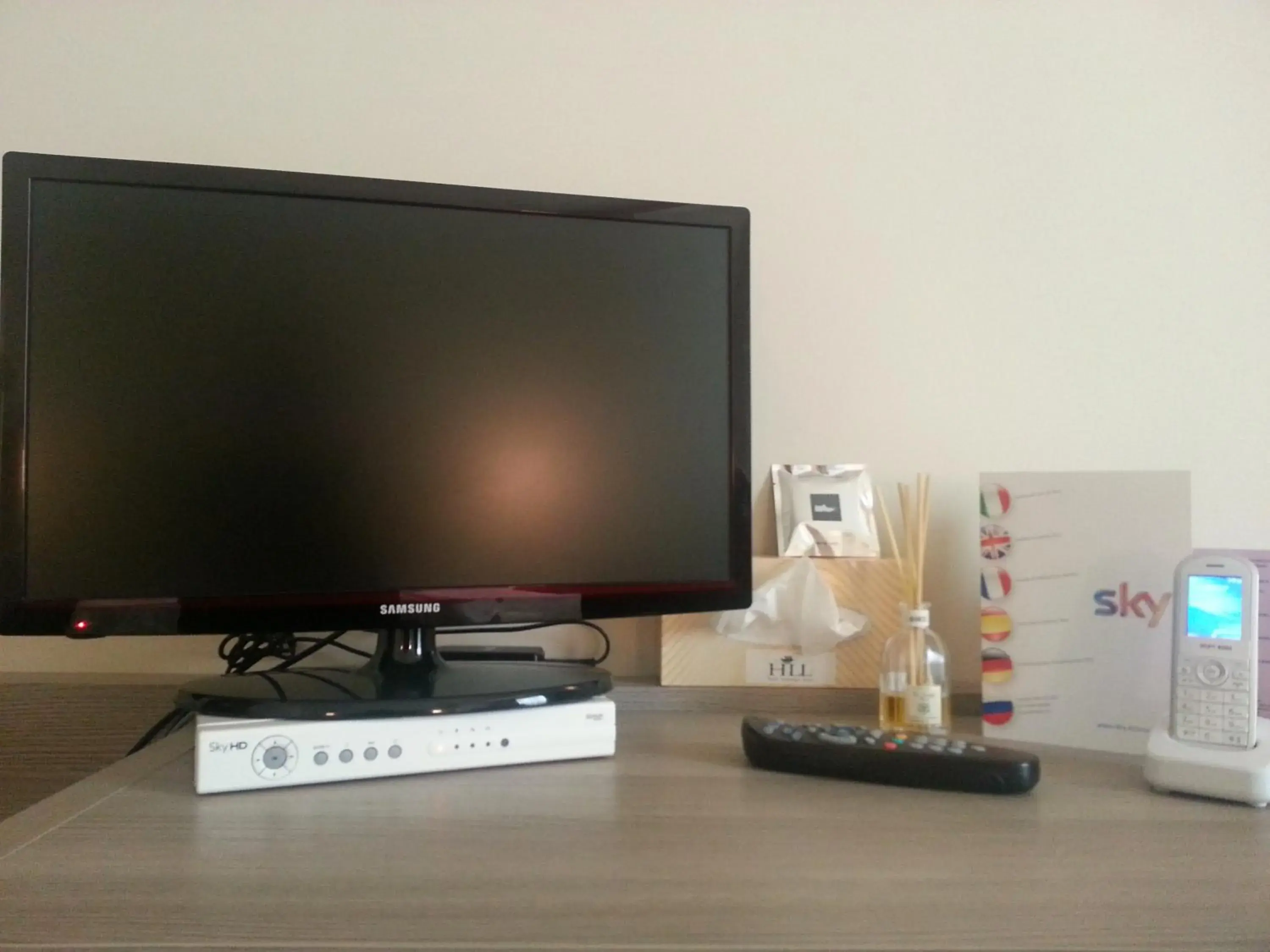 Single Room in HLL Hotel Lungolago Lecco-Como Lake Single Room in HLL Hotel Lungolago Lecco-Como Lake