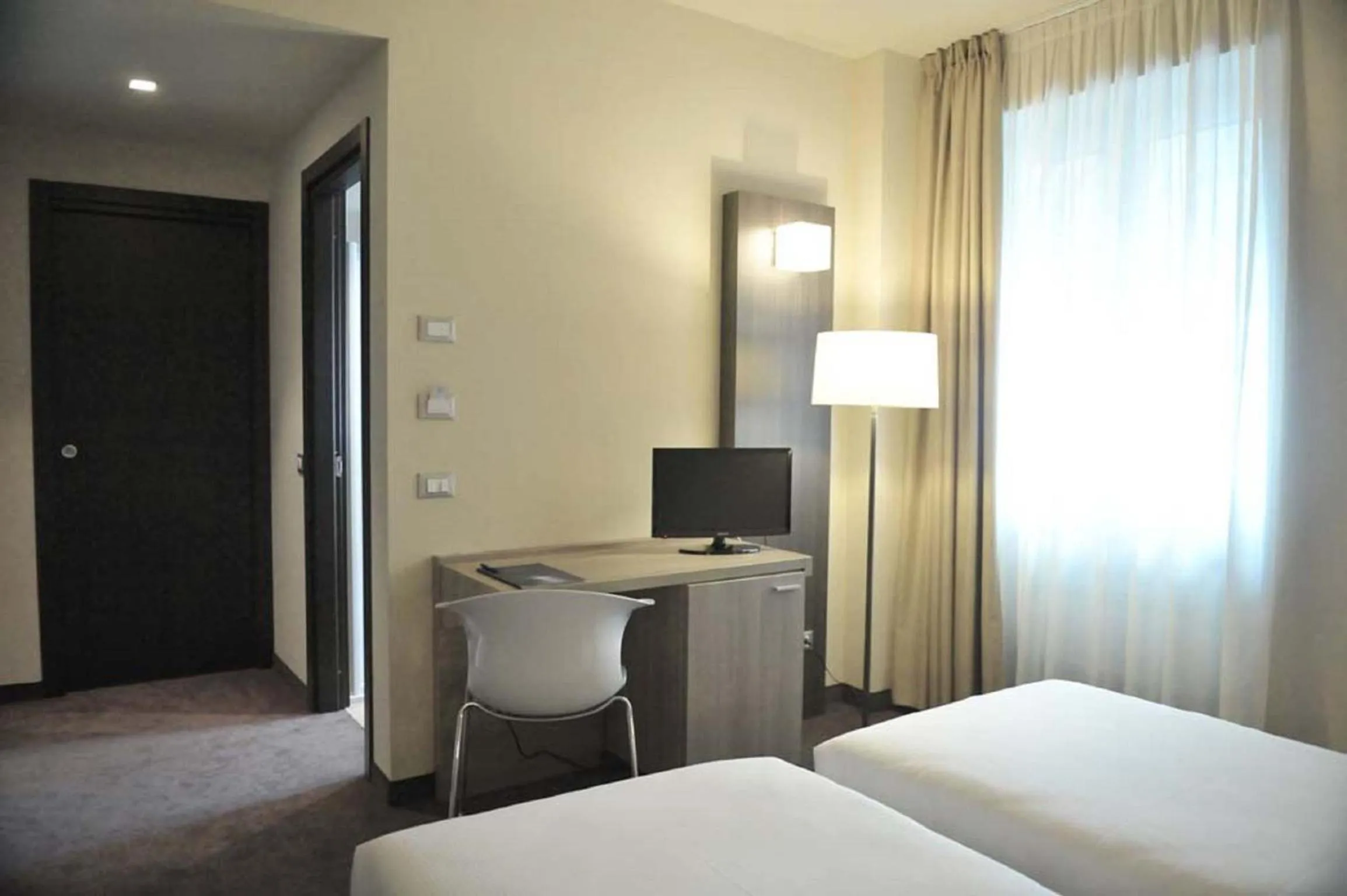 Photo of the whole room, Bed in HLL Hotel Lungolago Lecco-Como Lake