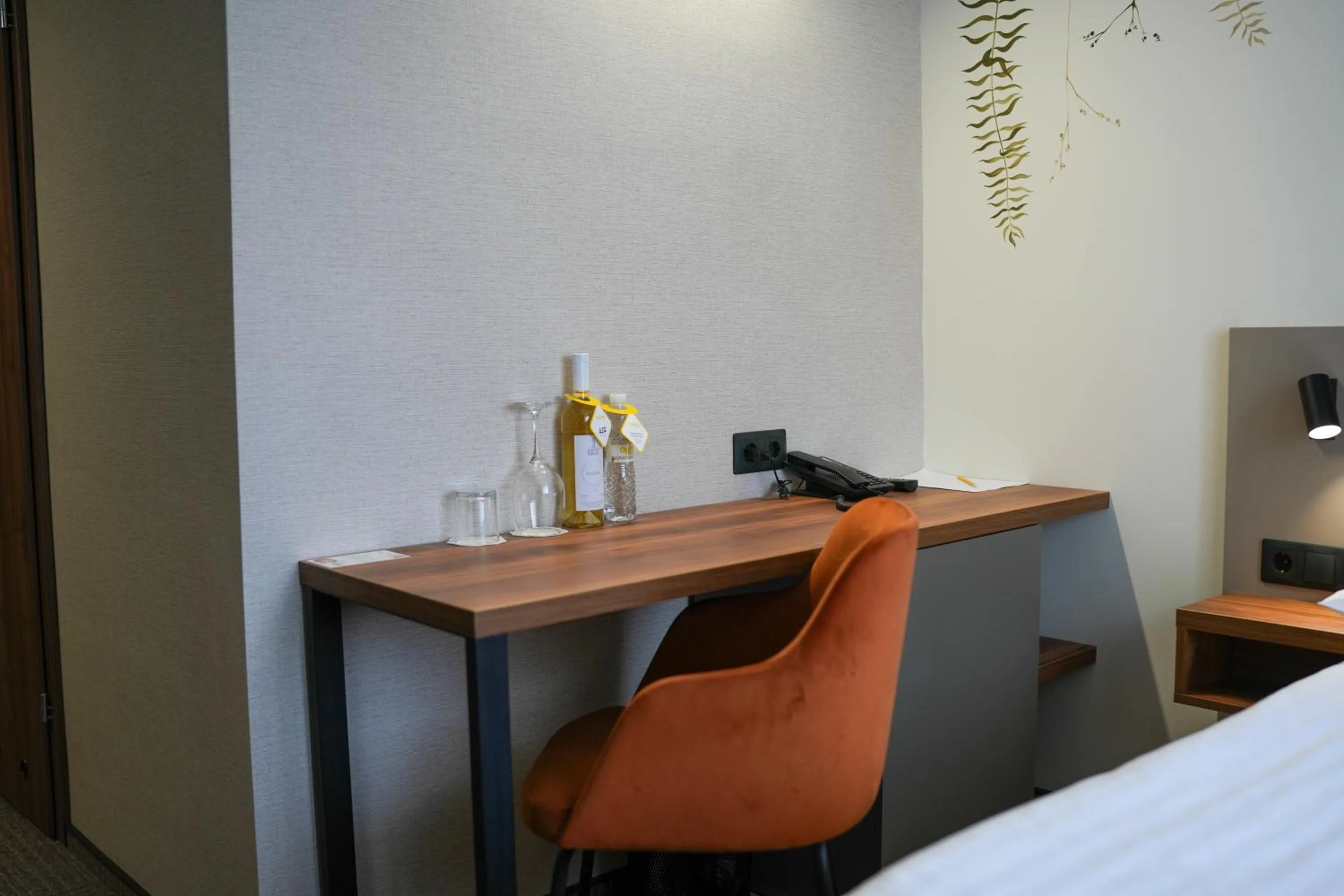 Photo of the whole room, Bed in Optima Collection River Park