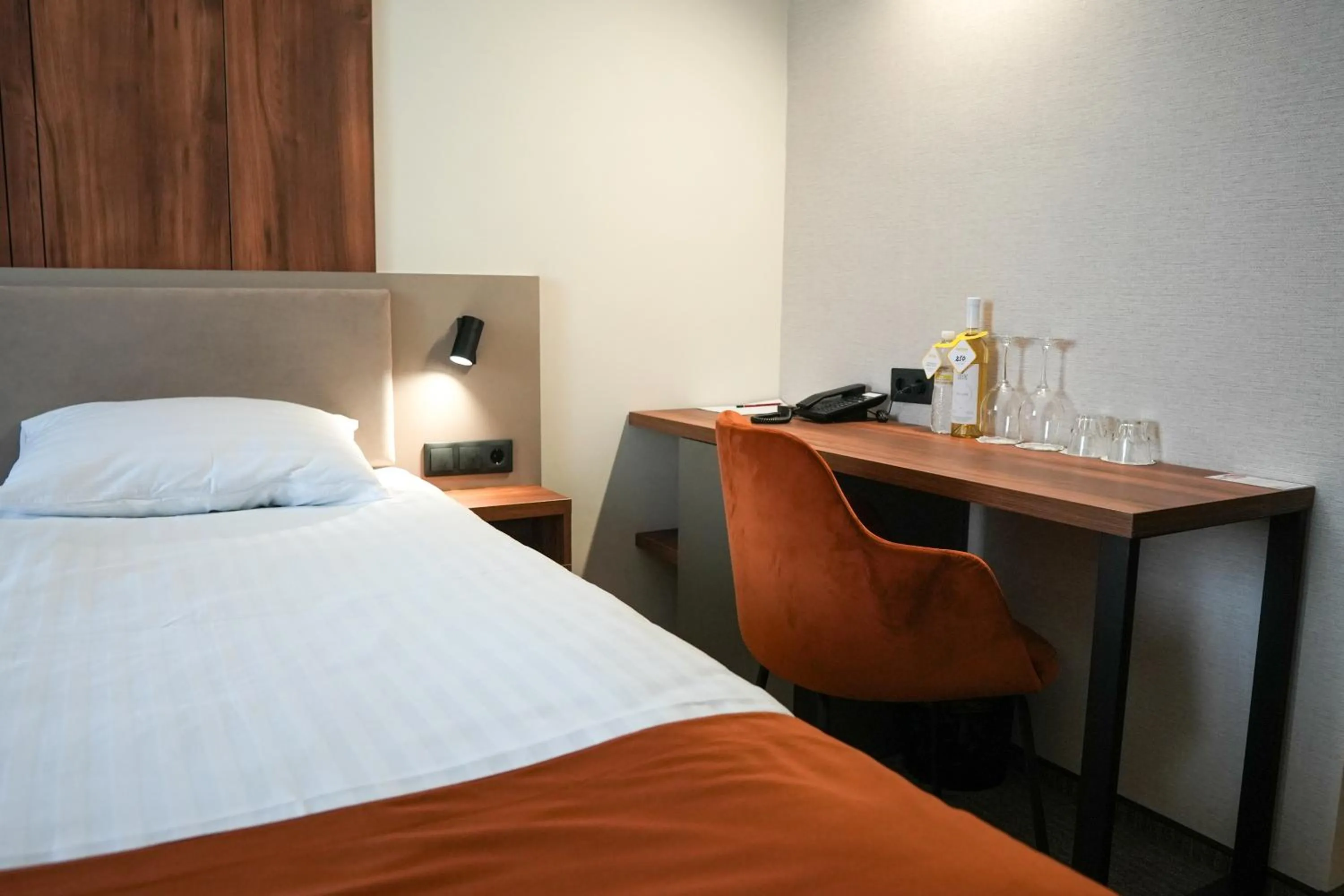 Bed in Optima Collection River Park