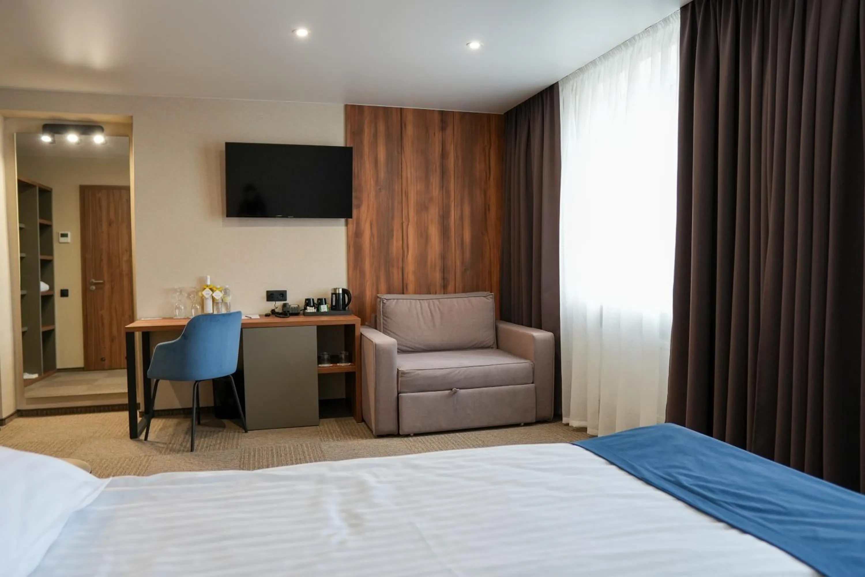 TV and multimedia, Bed in Optima Collection River Park