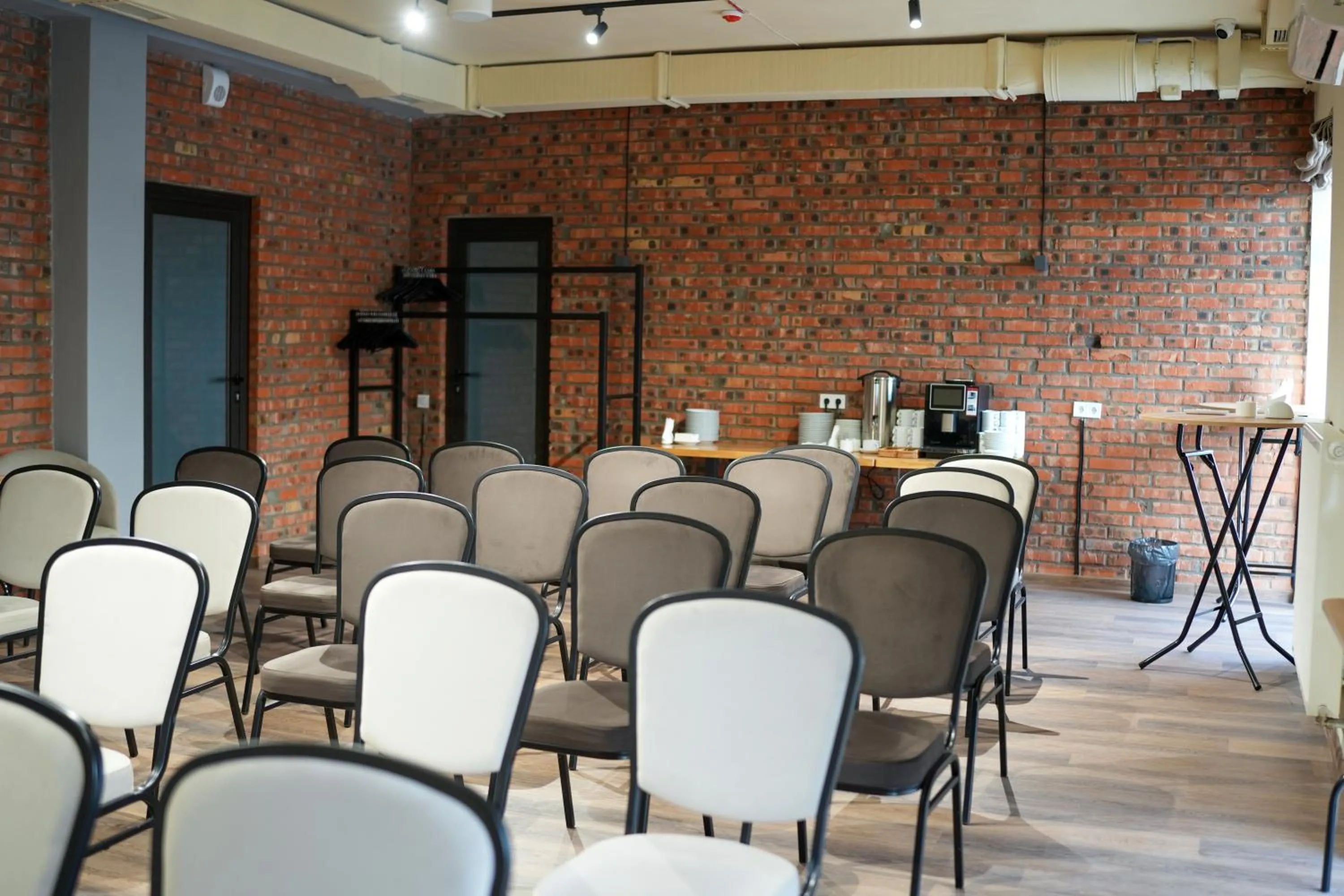 Meeting/conference room in Optima Collection River Park