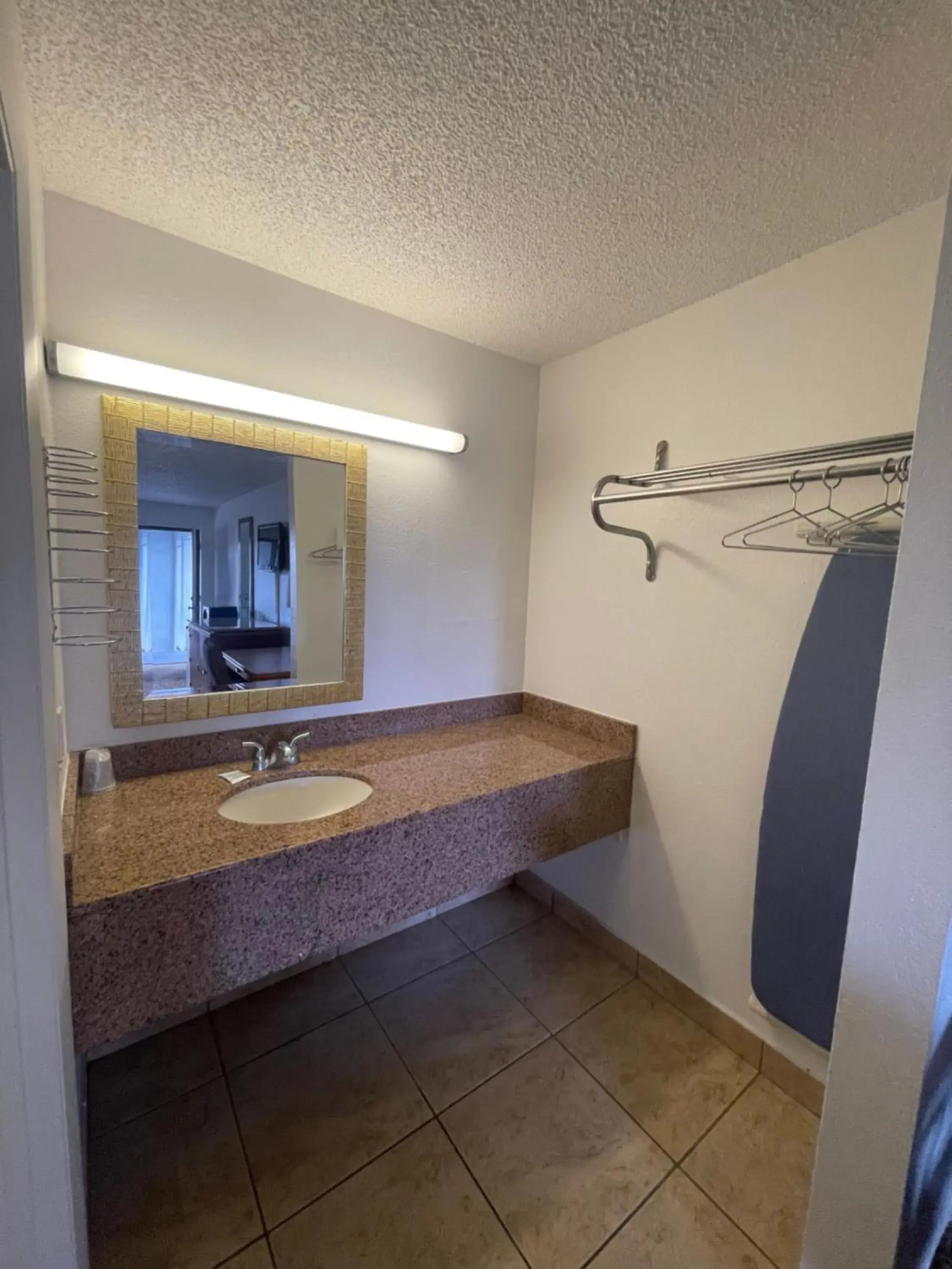 Shower, Bathroom in Ambassador Inn