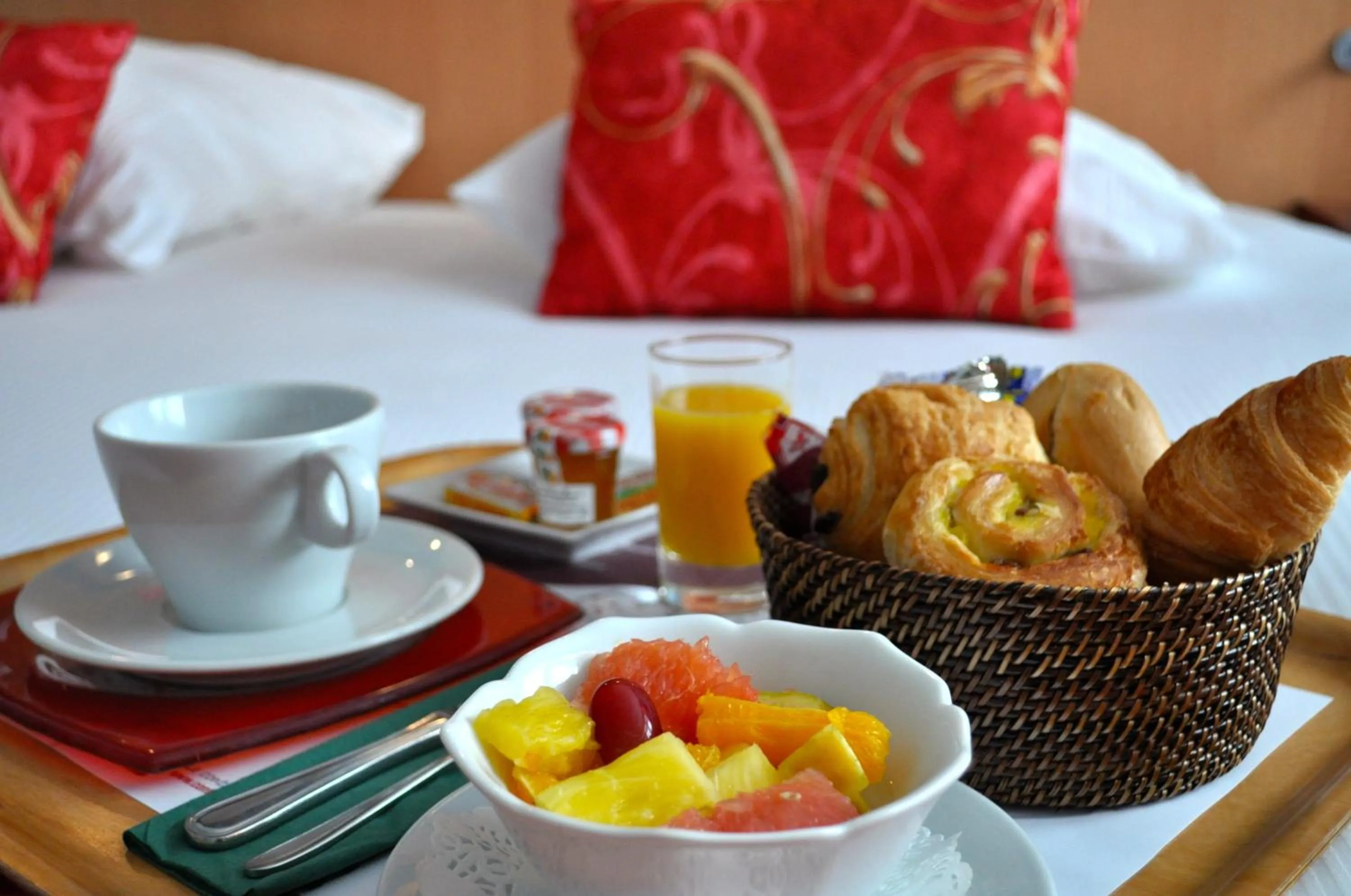 Breakfast, Bed in Atalante