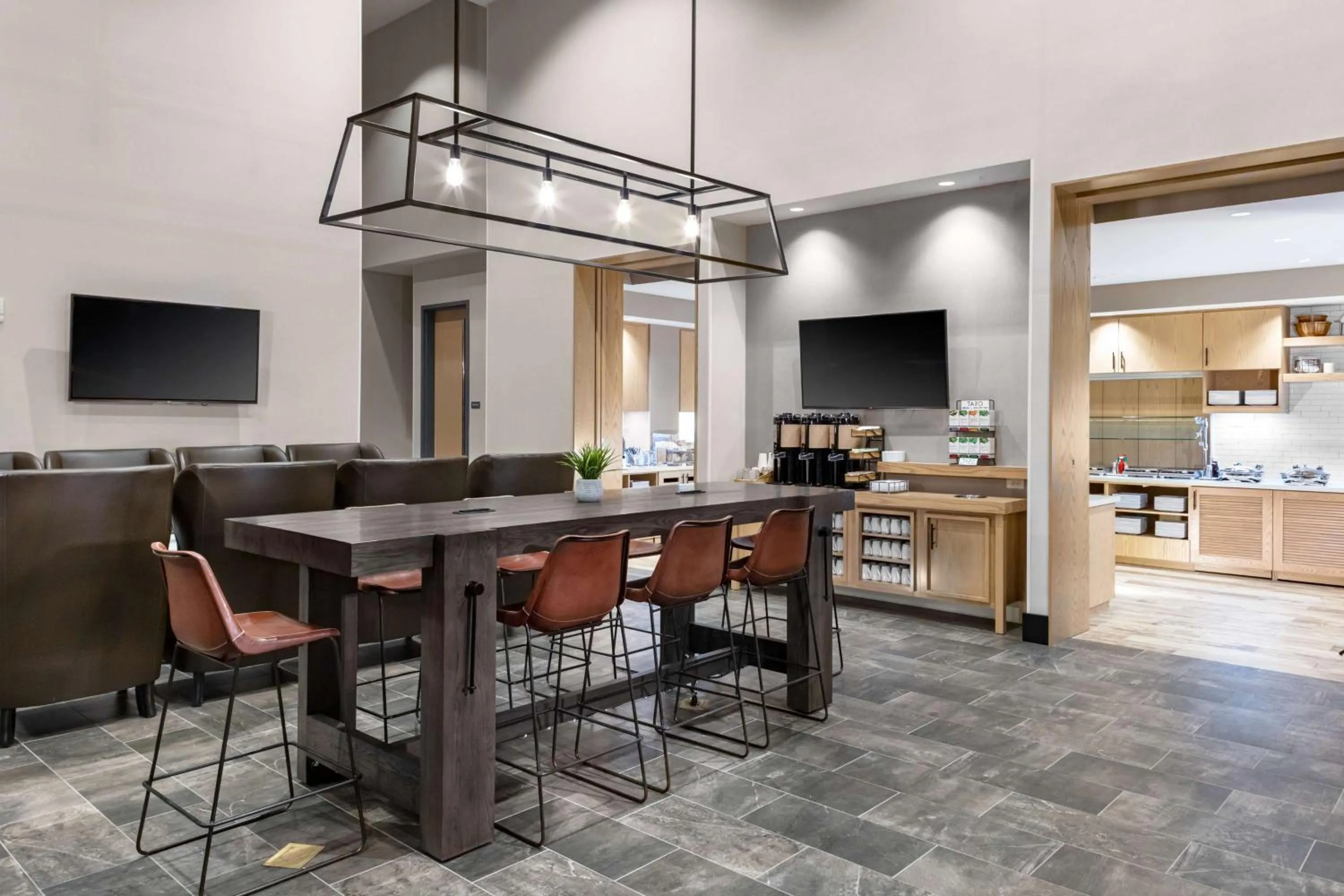 Breakfast in Hyatt House Nashville Downtown-Convention Center