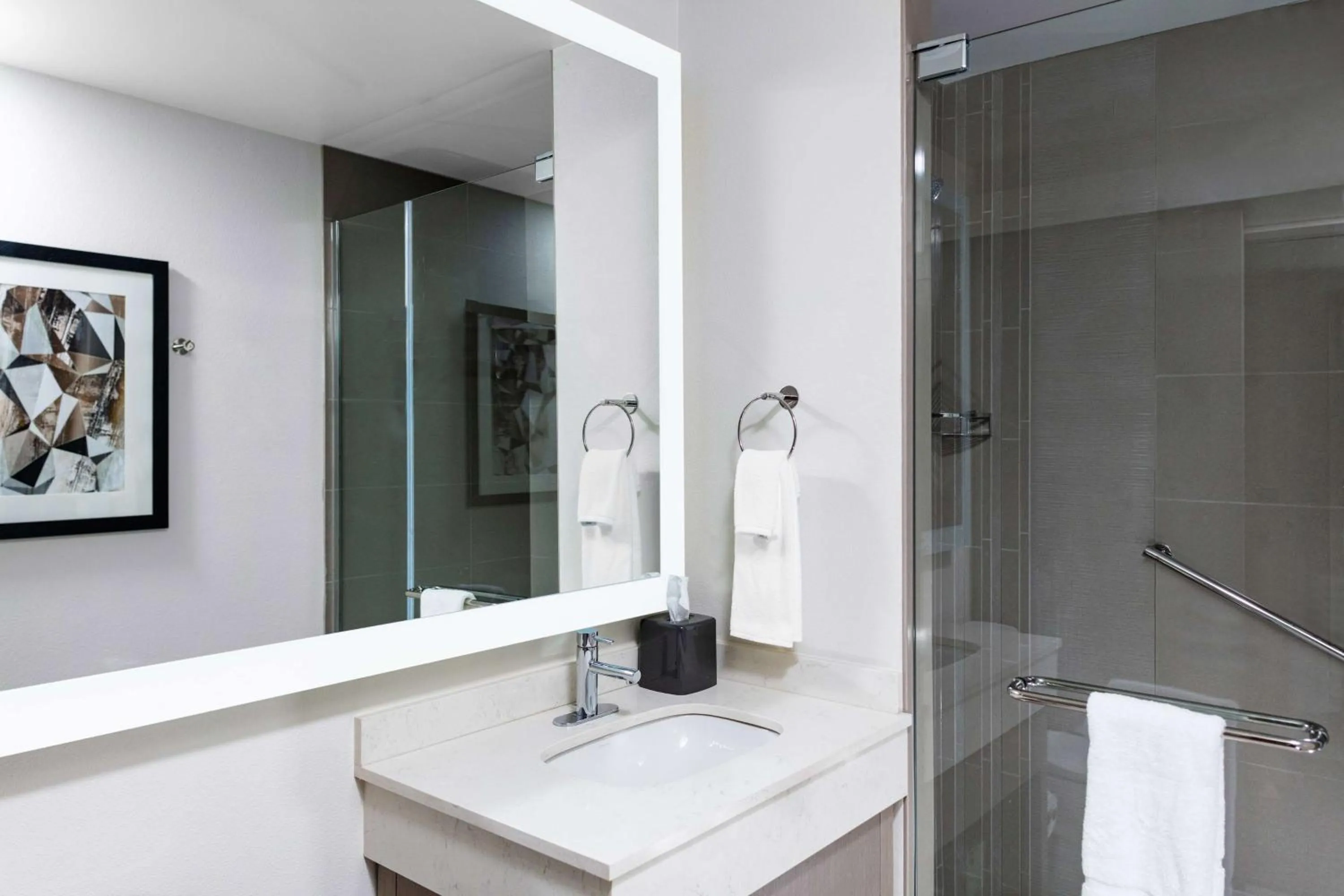 Bathroom in Hyatt House Nashville Downtown-Convention Center