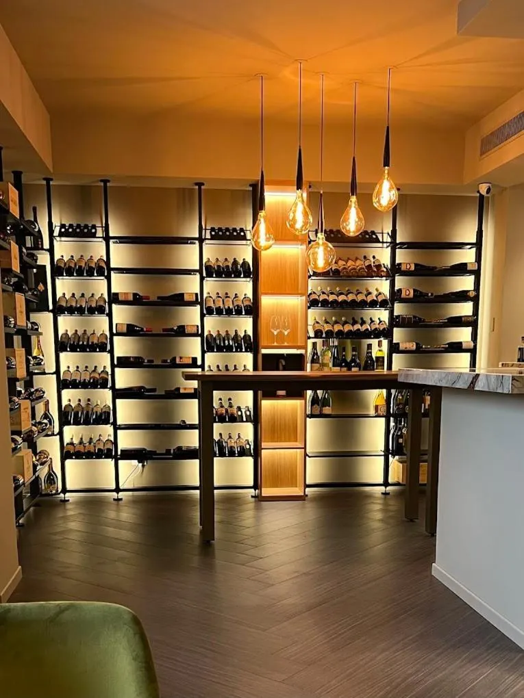 Restaurant/places to eat in Hotel Nuovo