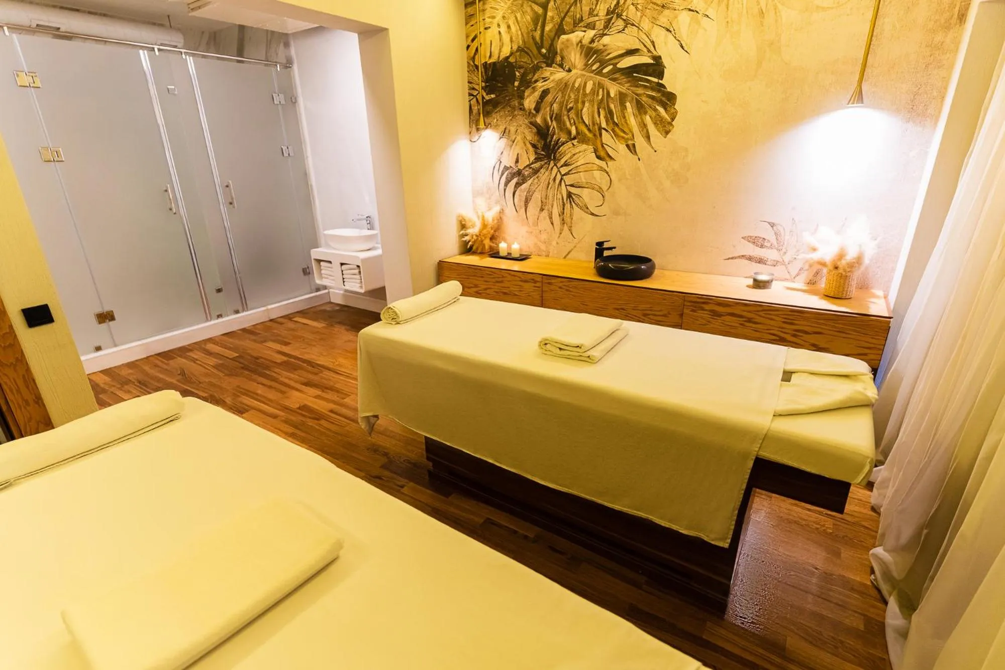 Massage, Bed in Mercure Baku City