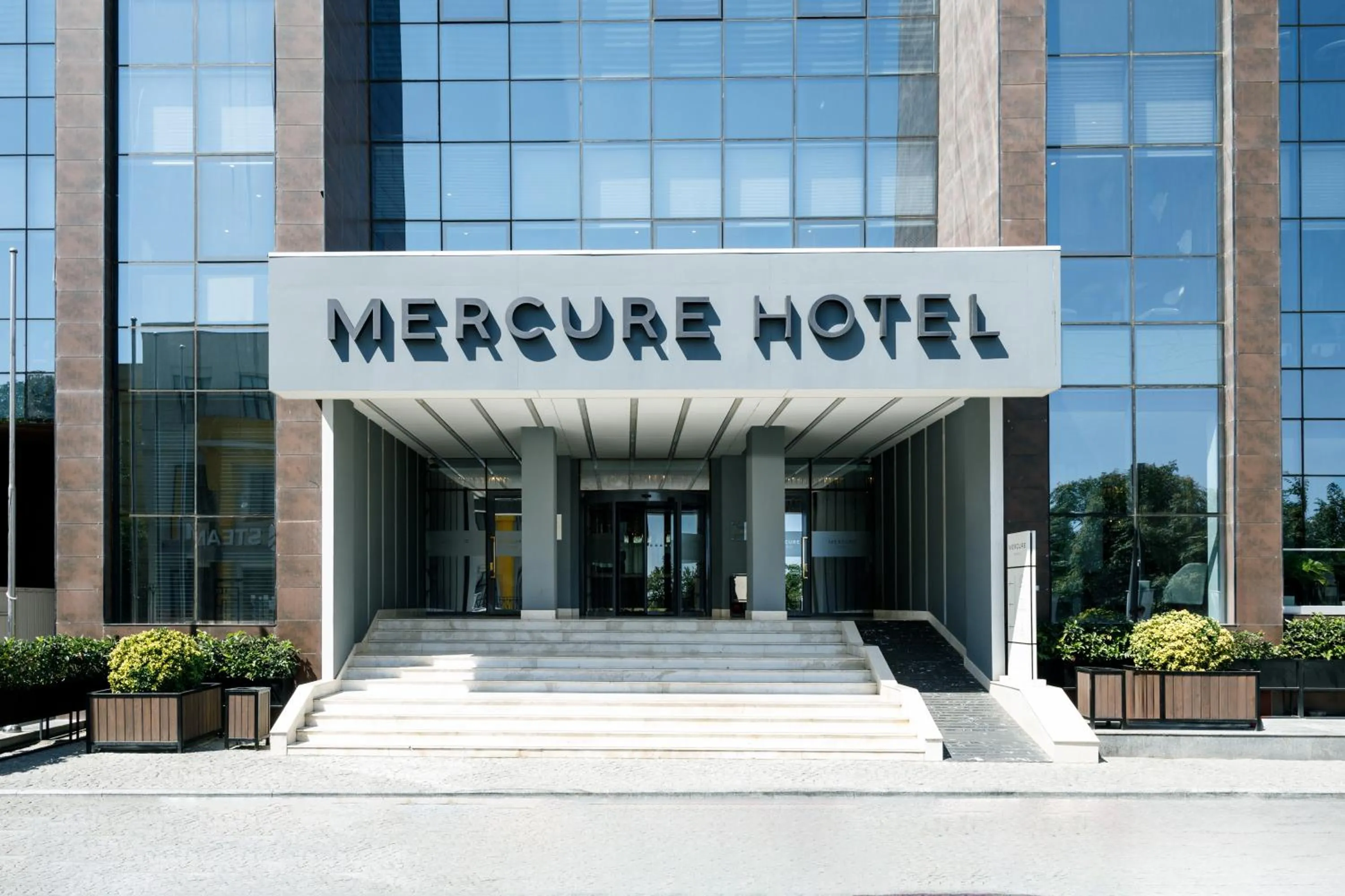 Facade/entrance in Mercure Baku City