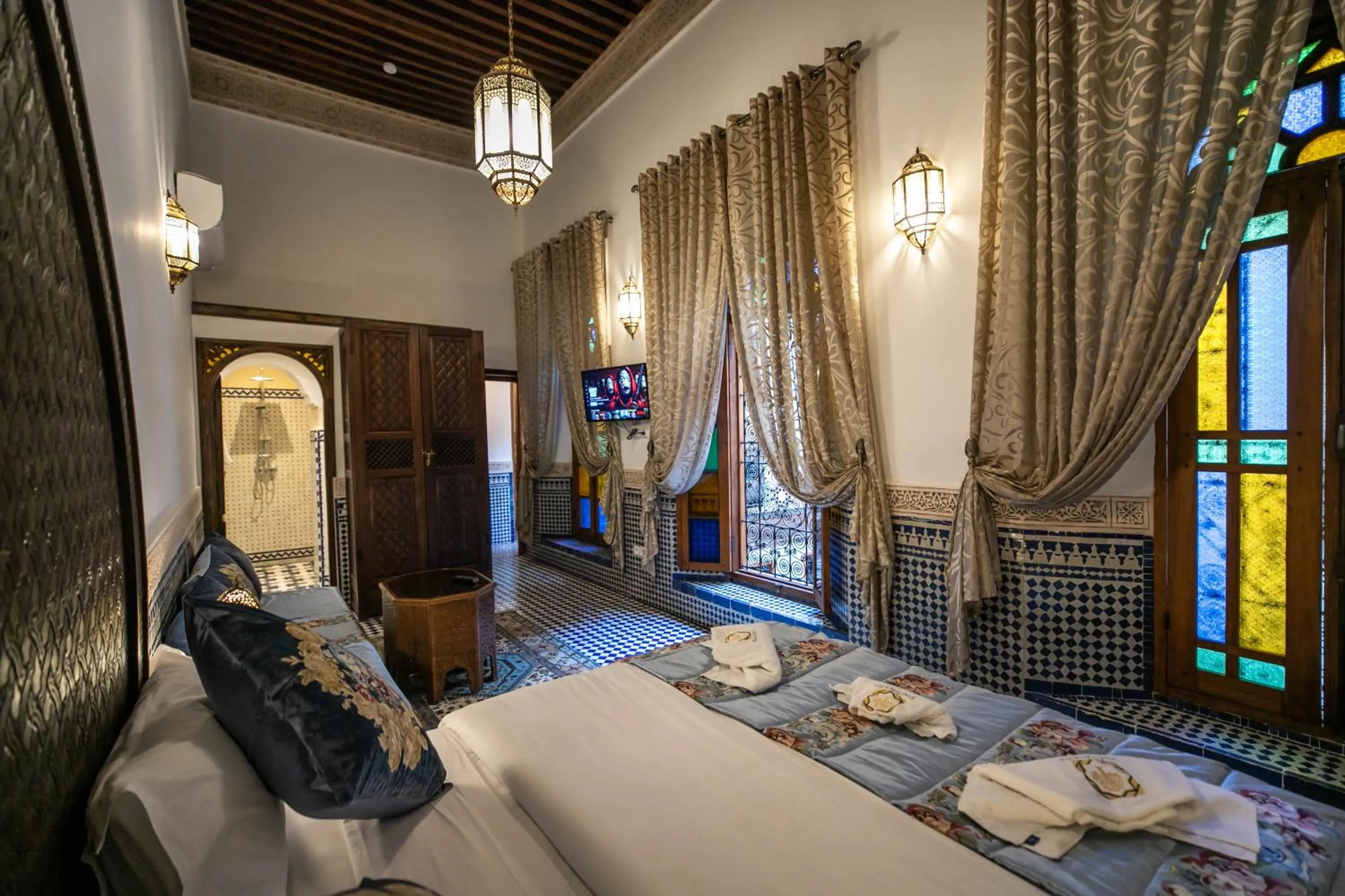 Bed in Riad Sidrat Fes