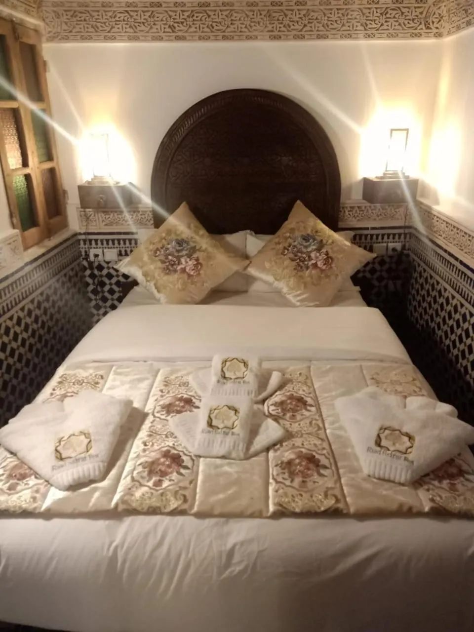 Bed in Riad Sidrat Fes