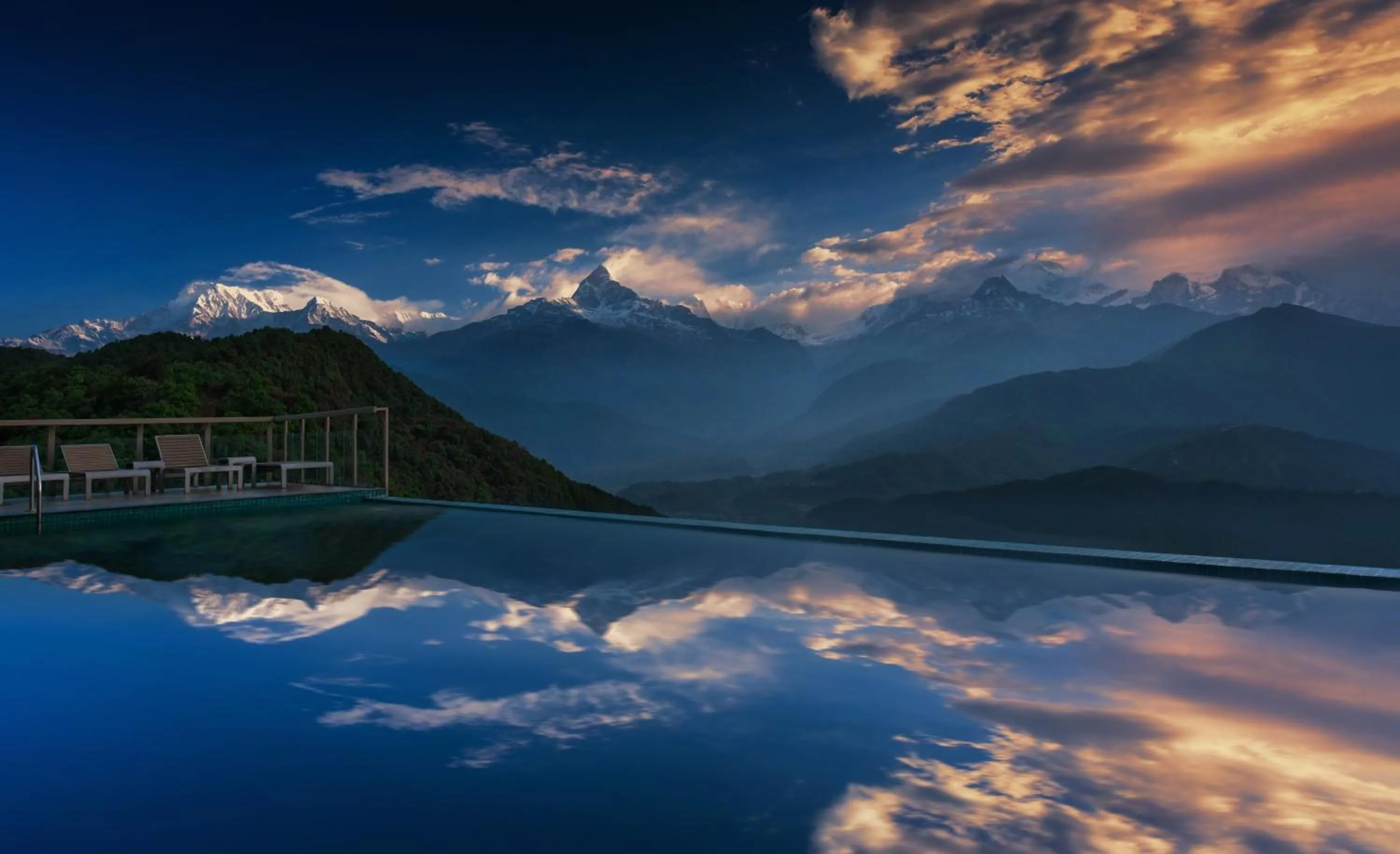 Swimming pool in Sarangkot Mountain Lodge