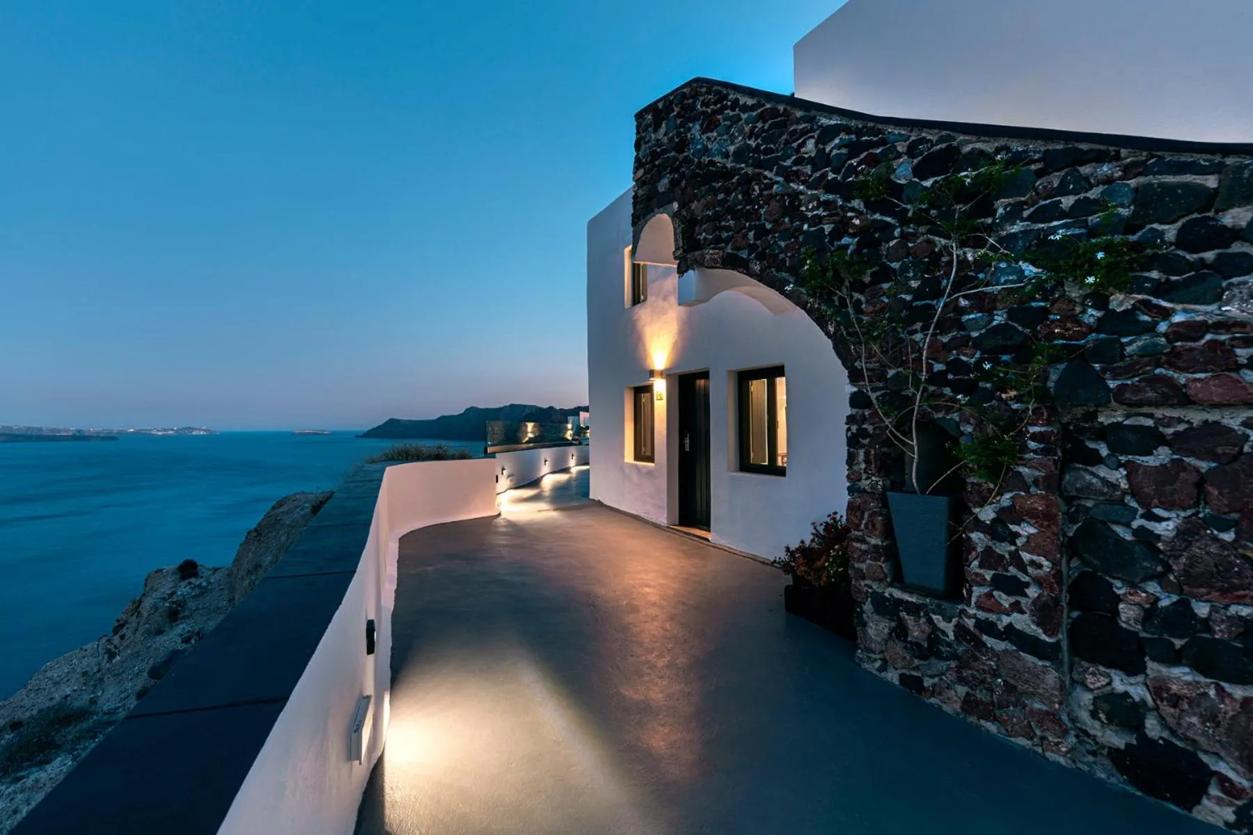 Property building in Pearl of Caldera Oia - Boutique Hotel by Pearl Hotel Collection