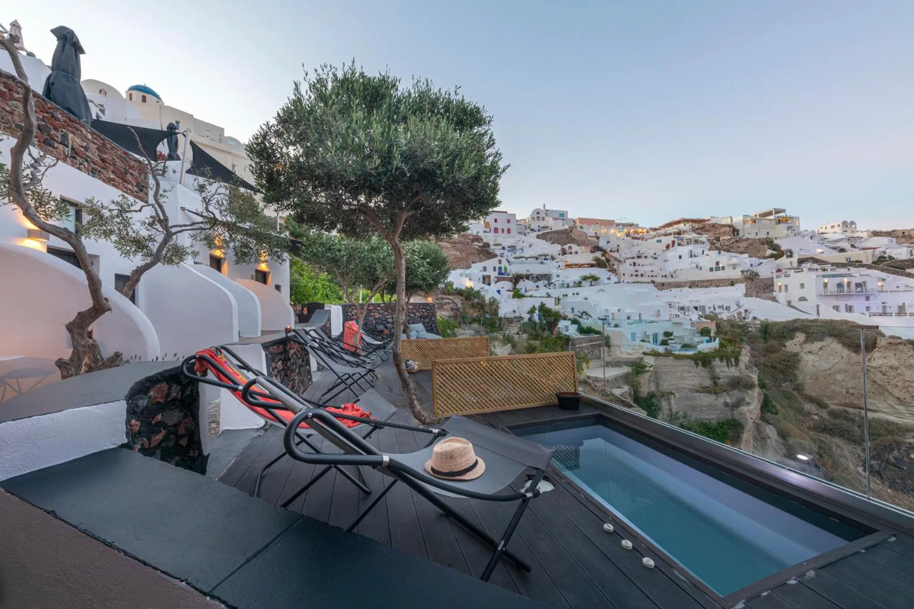 Hot Tub in Pearl of Caldera Oia - Boutique Hotel by Pearl Hotel Collection