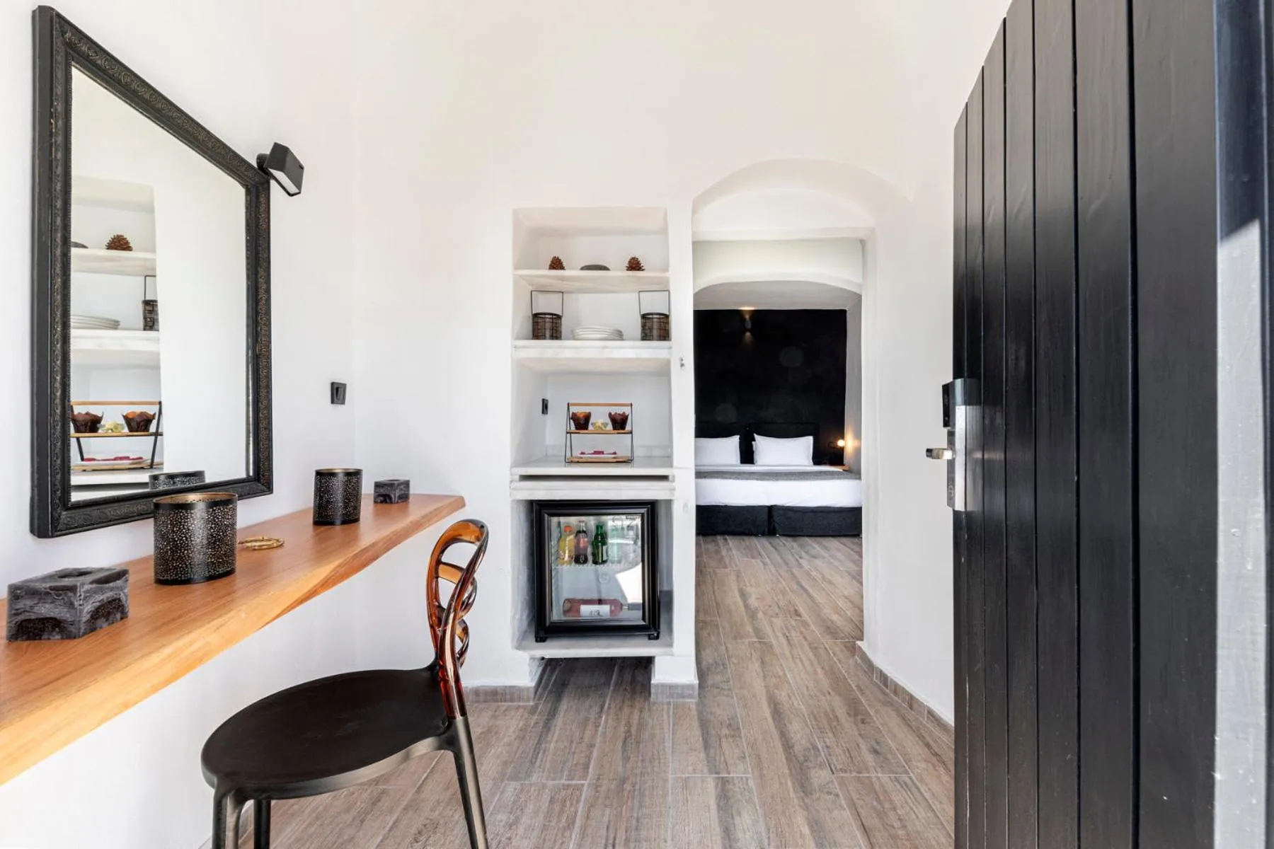 Photo of the whole room in Pearl of Caldera Oia - Boutique Hotel by Pearl Hotel Collection