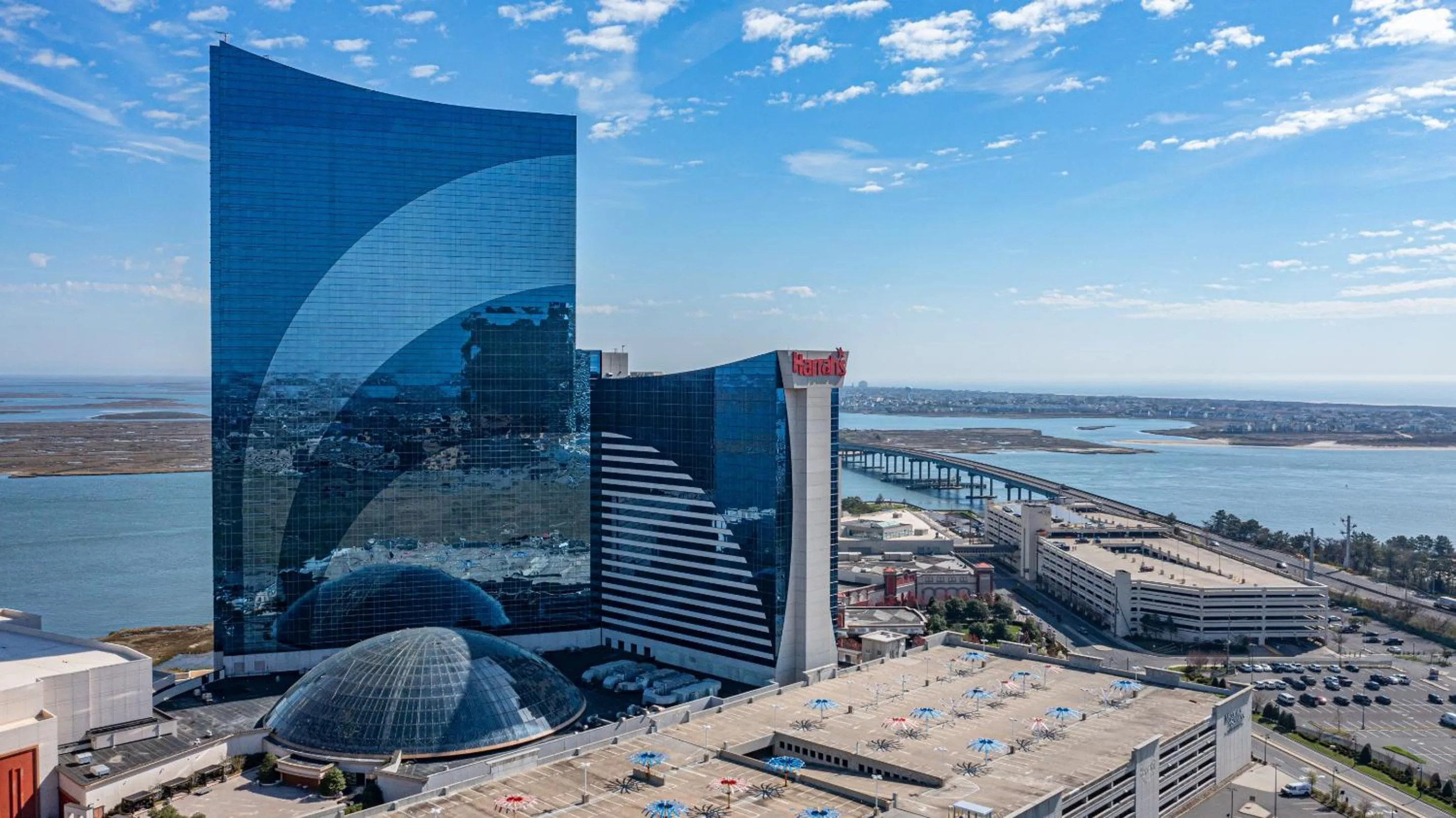Property building in Harrah's Resort Atlantic City, A Caesars Destination