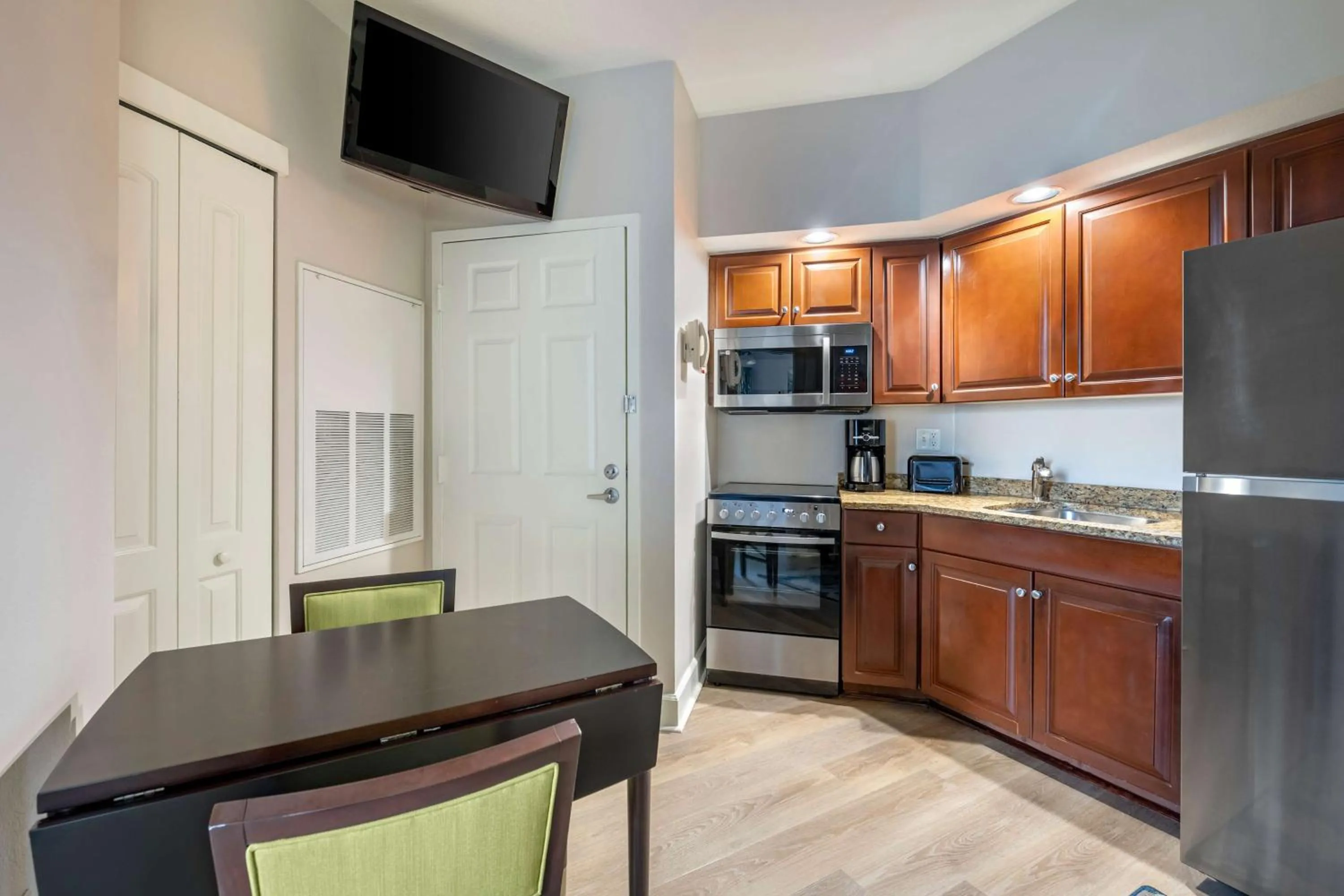 Kitchen or kitchenette in Hilton Vacation Club Grande Villas Orlando