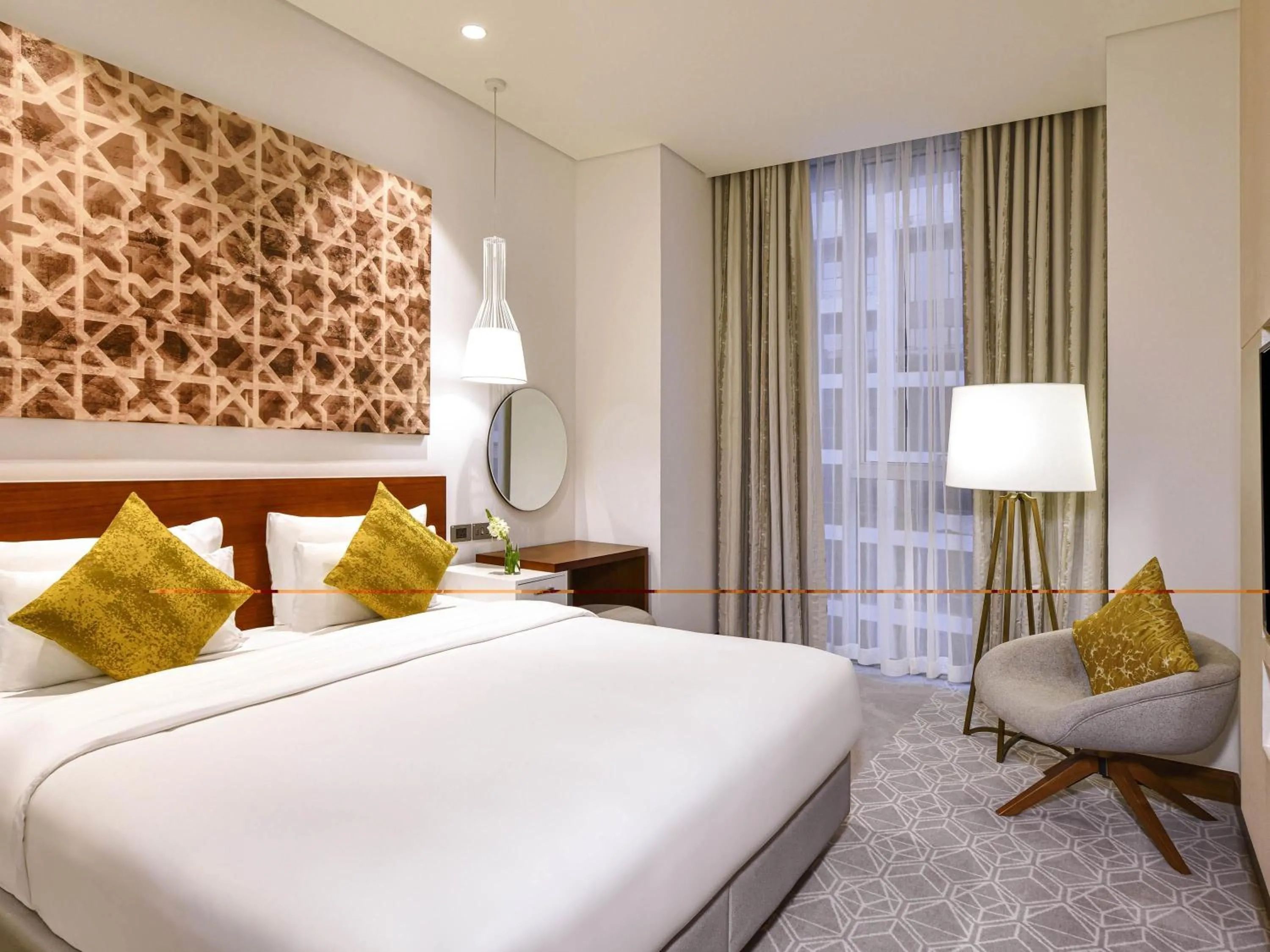 Bedroom, Bed in Grand Mercure Dubai City
