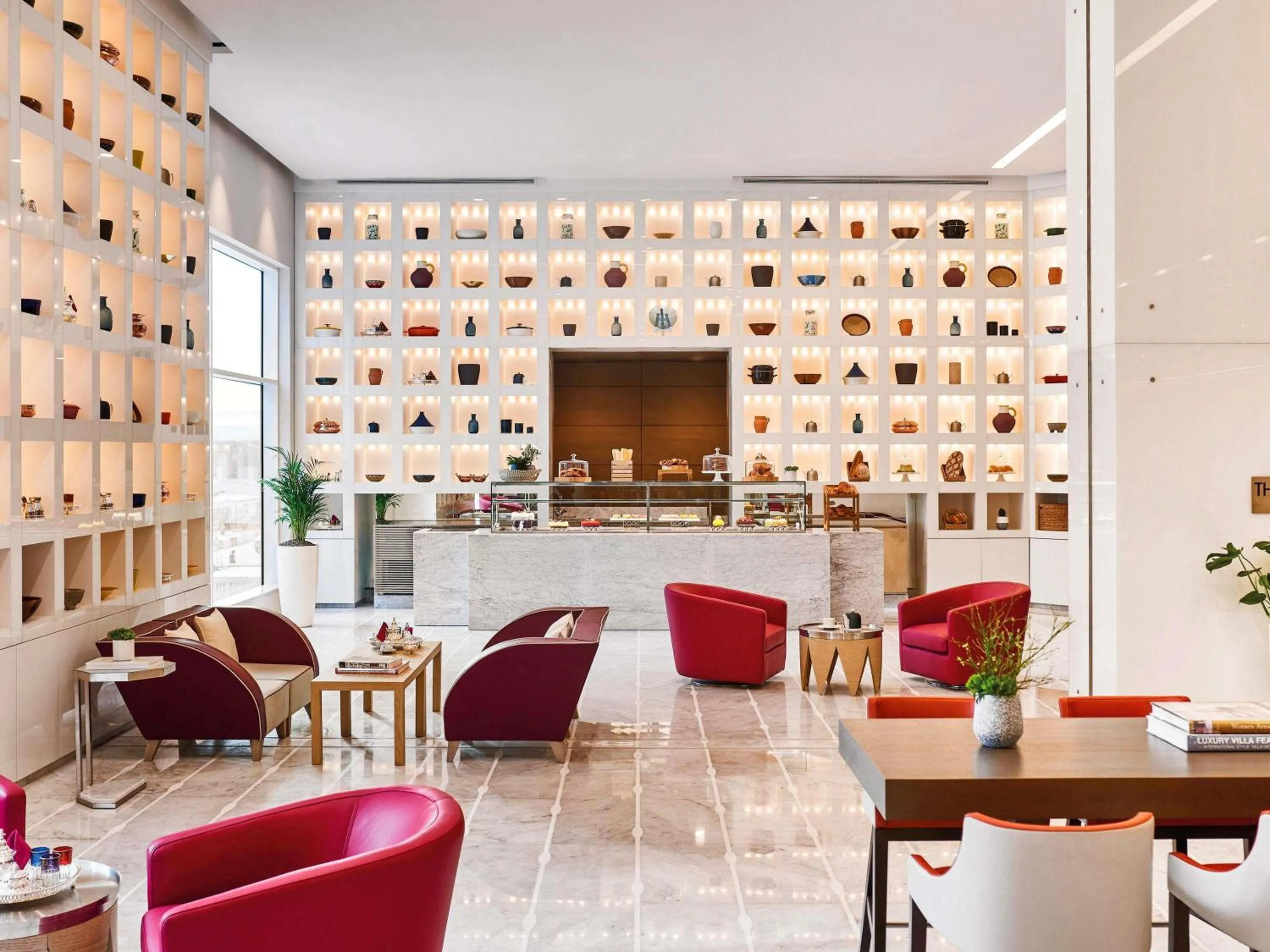 Restaurant/places to eat in Pullman Doha West Bay