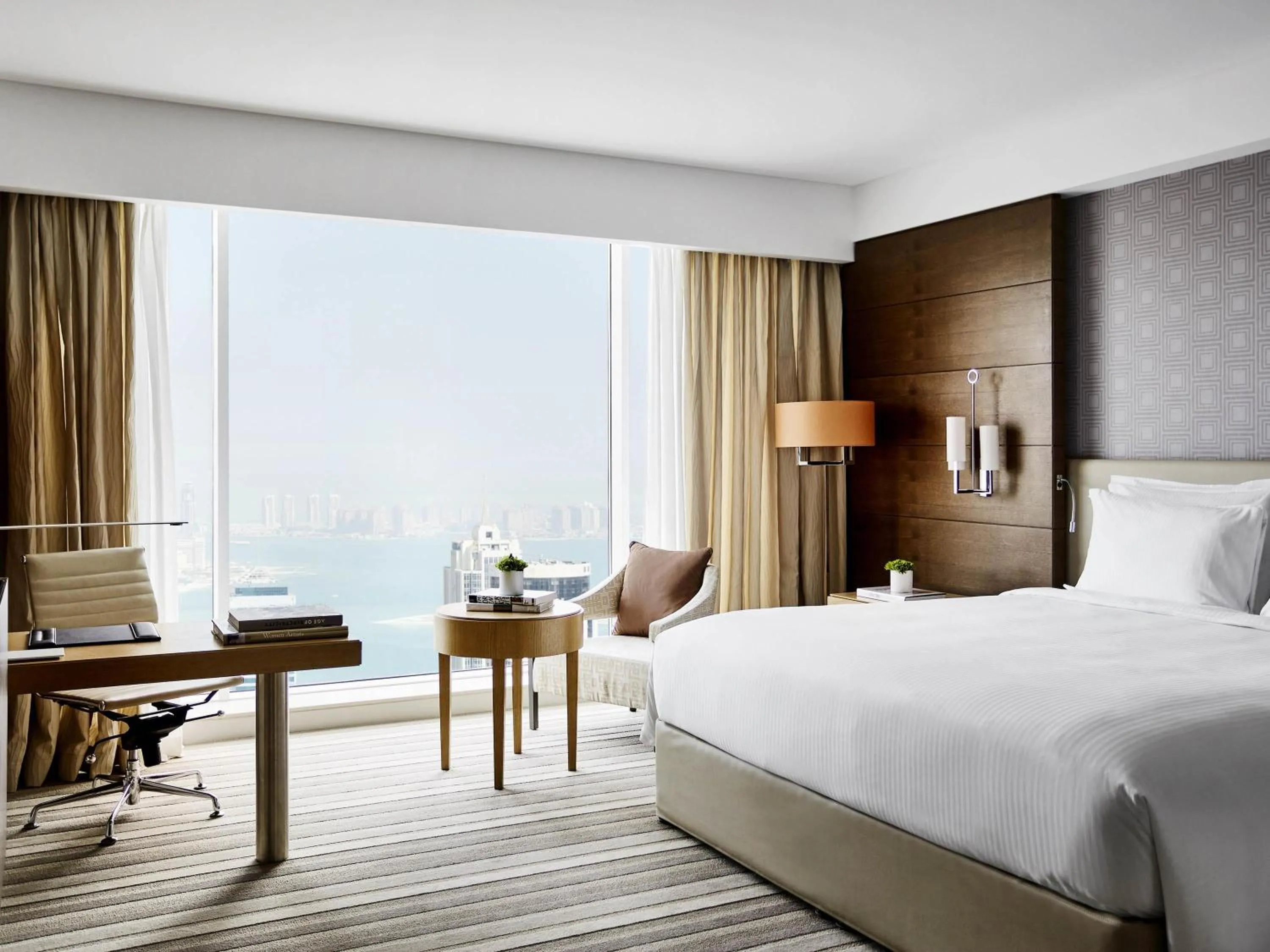Bedroom, Bed in Pullman Doha West Bay