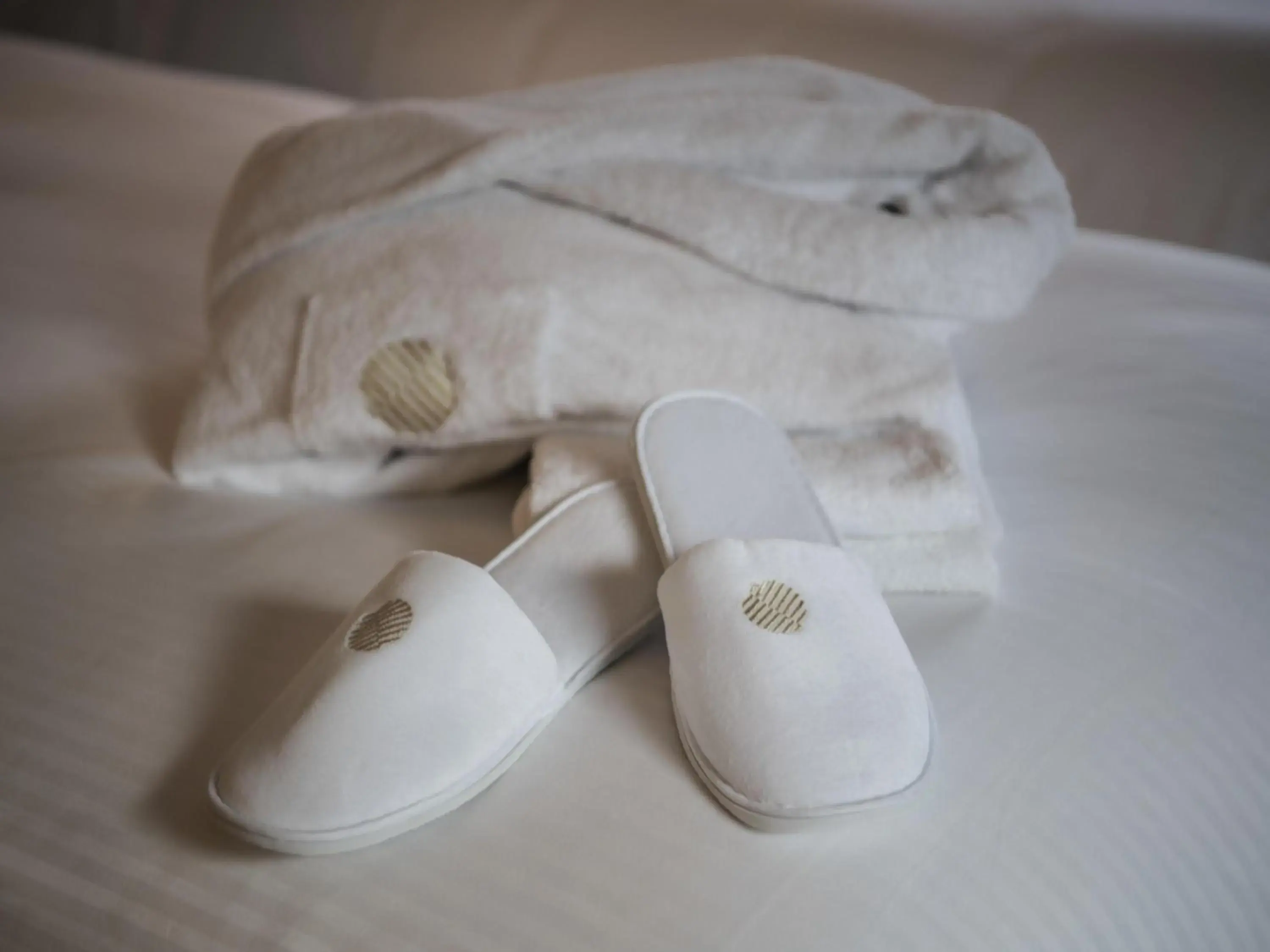 Superior Executive Twin Room - Lounge Access in Pullman Doha West Bay Superior Executive Twin Room - Lounge Access in Pullman Doha West Bay