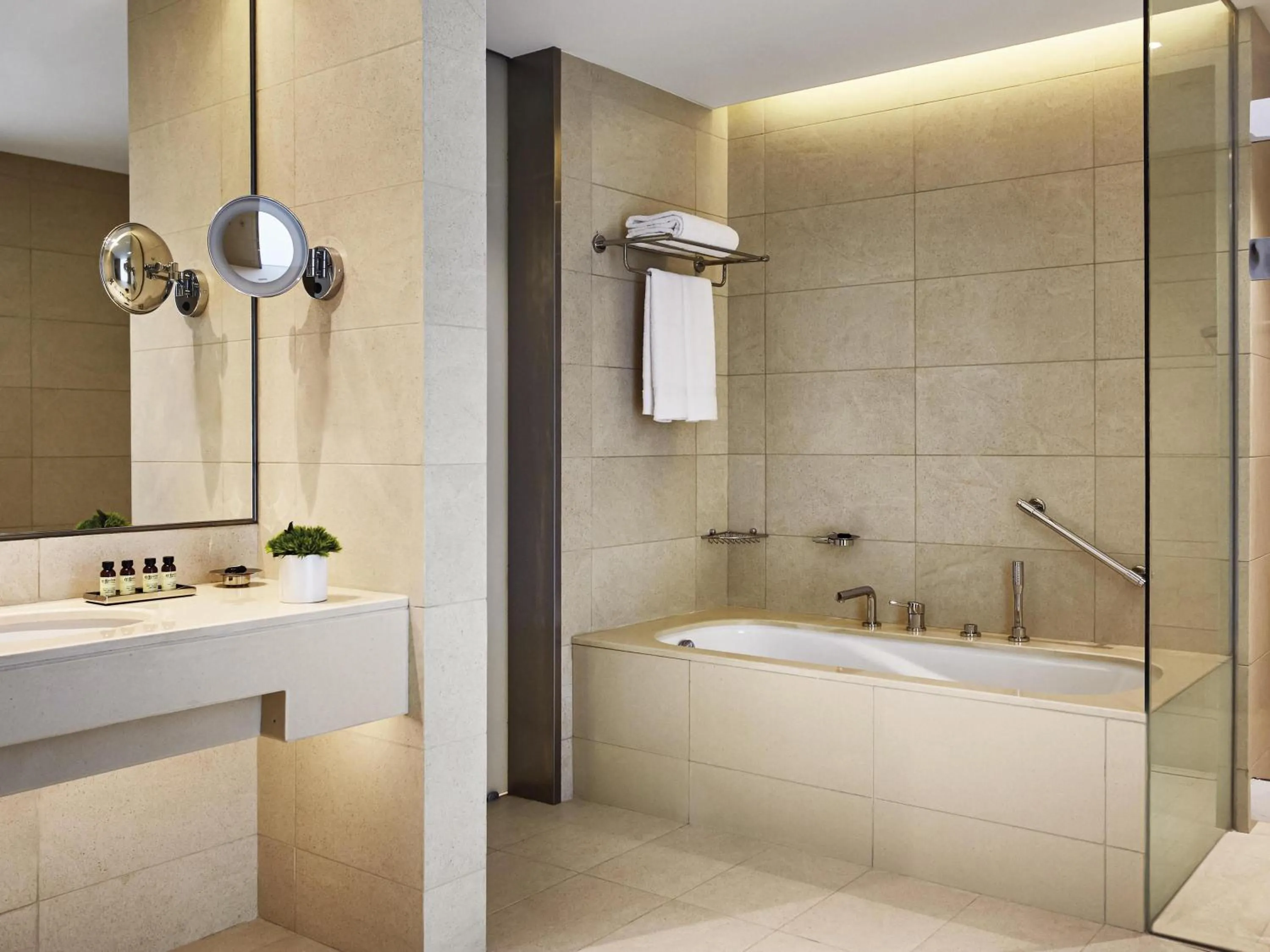 Bedroom in Pullman Doha West Bay