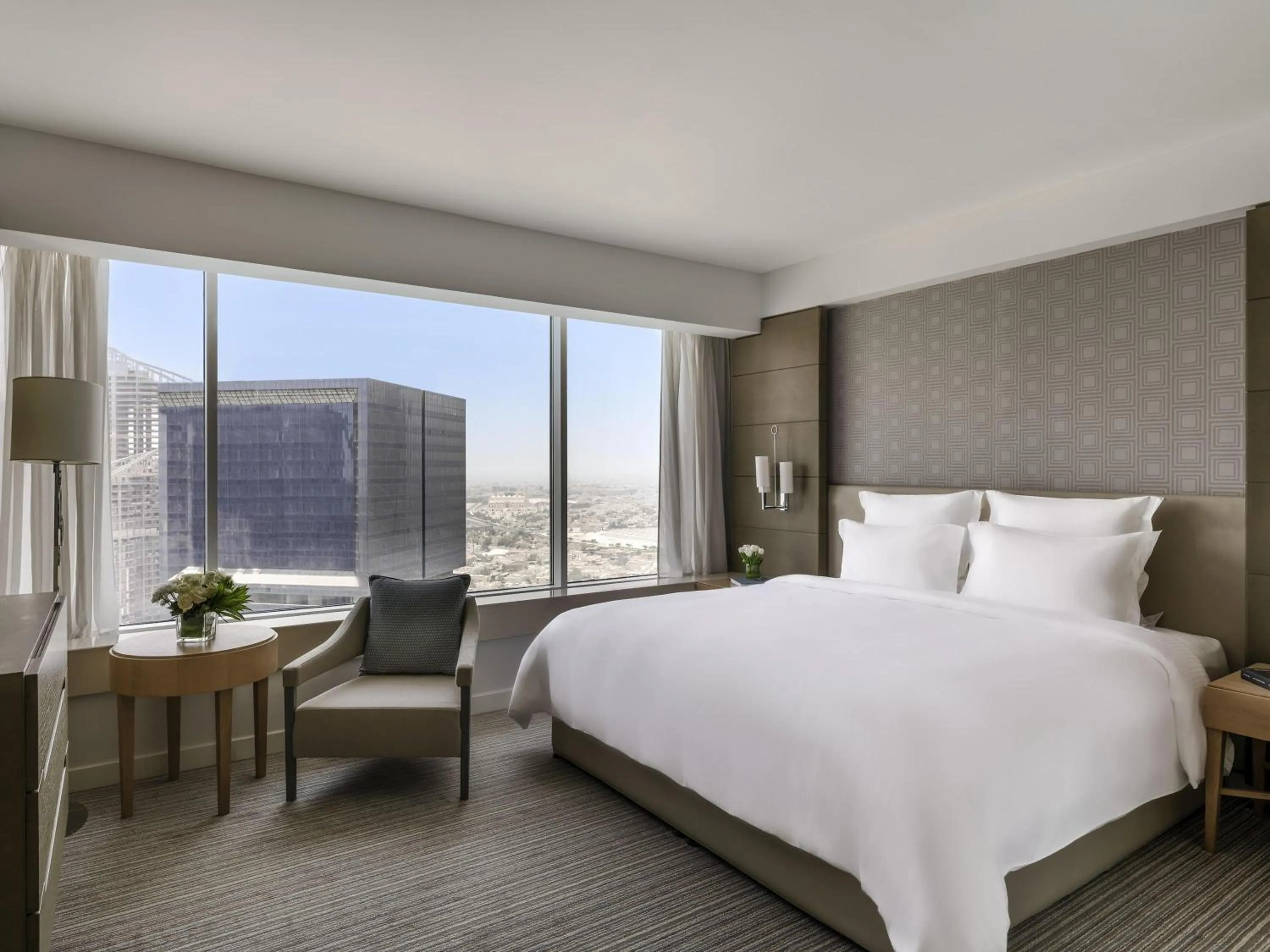 Bedroom, Bed in Pullman Doha West Bay