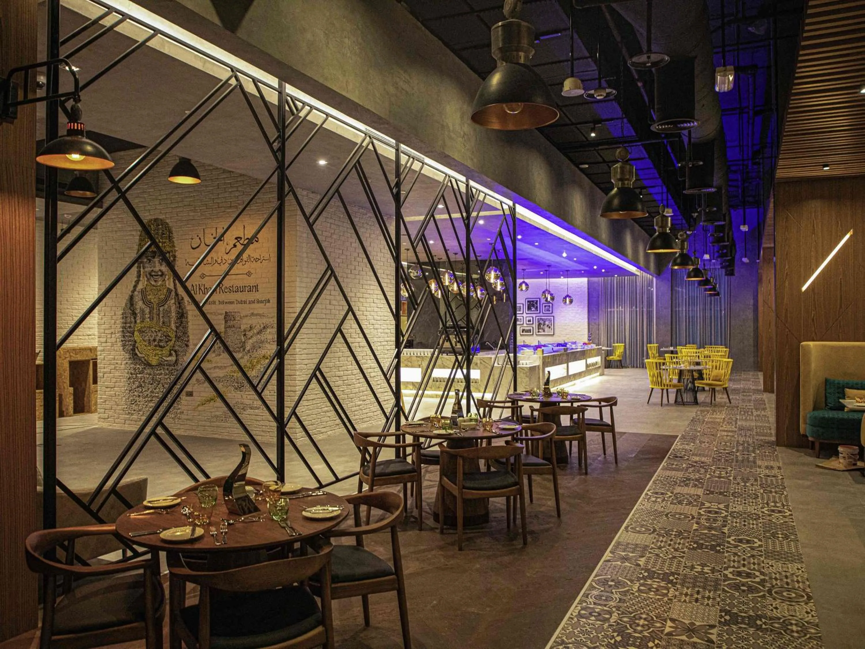 Restaurant/places to eat in Pullman Sharjah