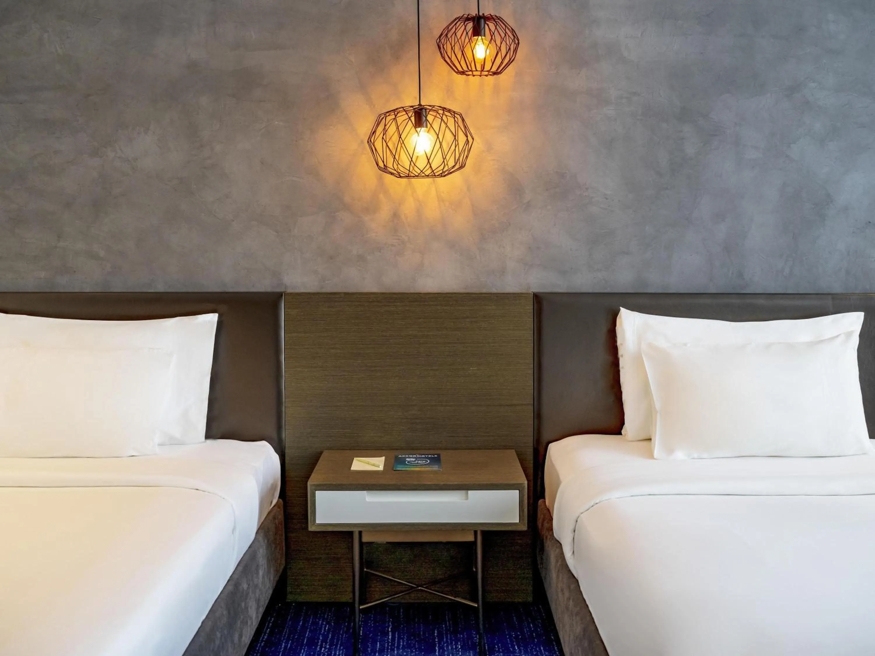 Bedroom, Bed in Pullman Sharjah