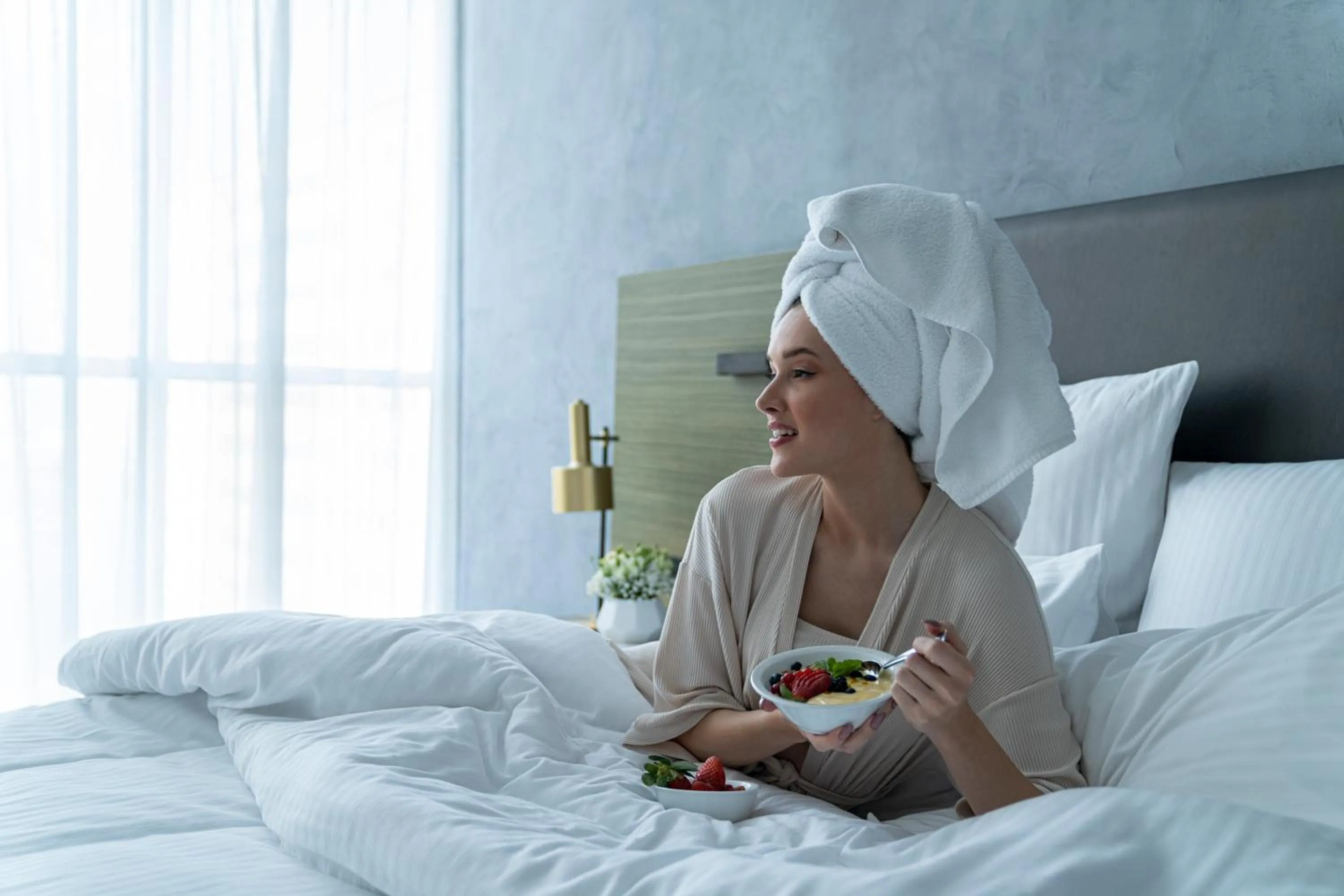 People, Bed in Pullman Sharjah