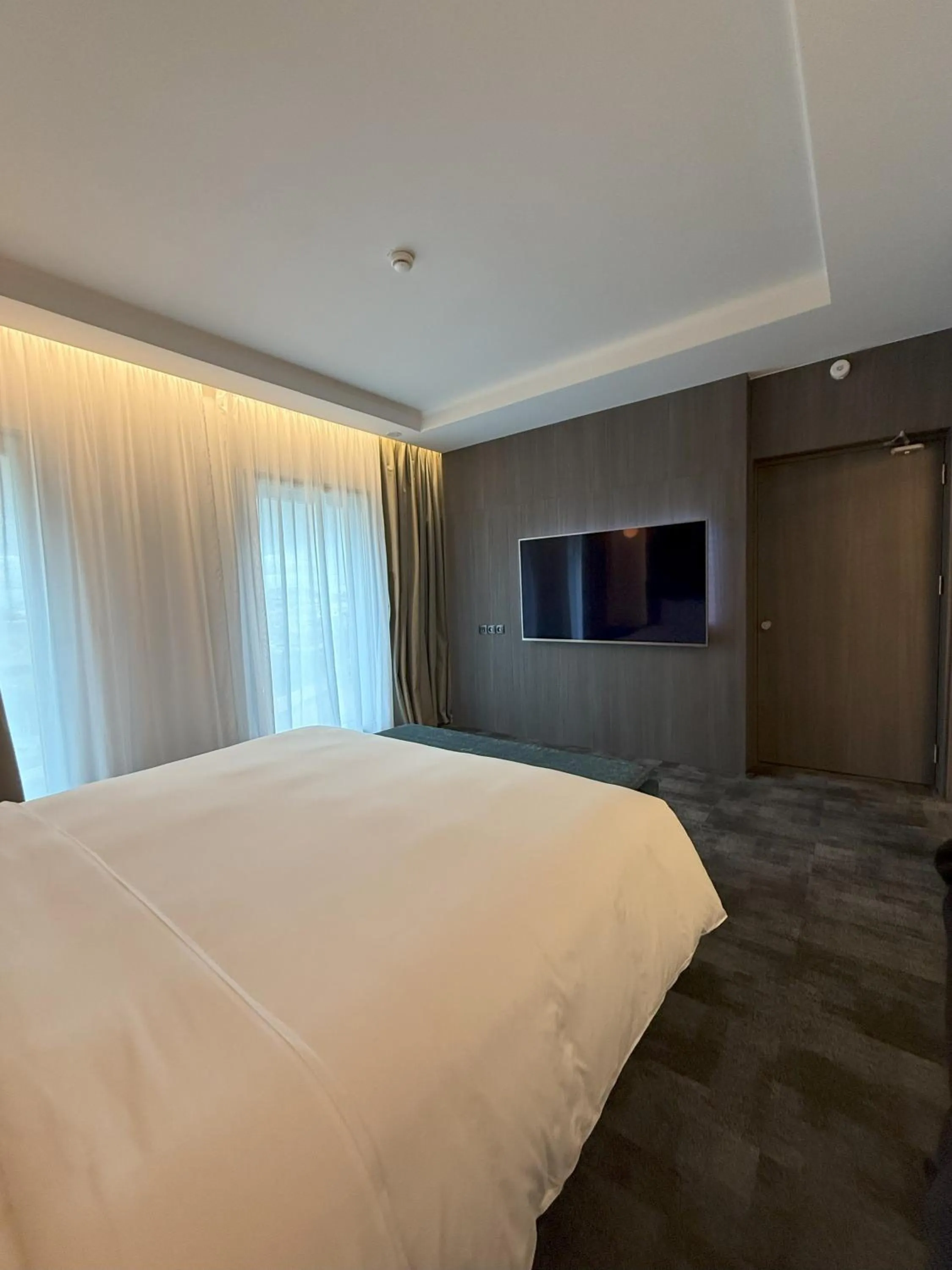 Bed in Novotel Convention And Spa