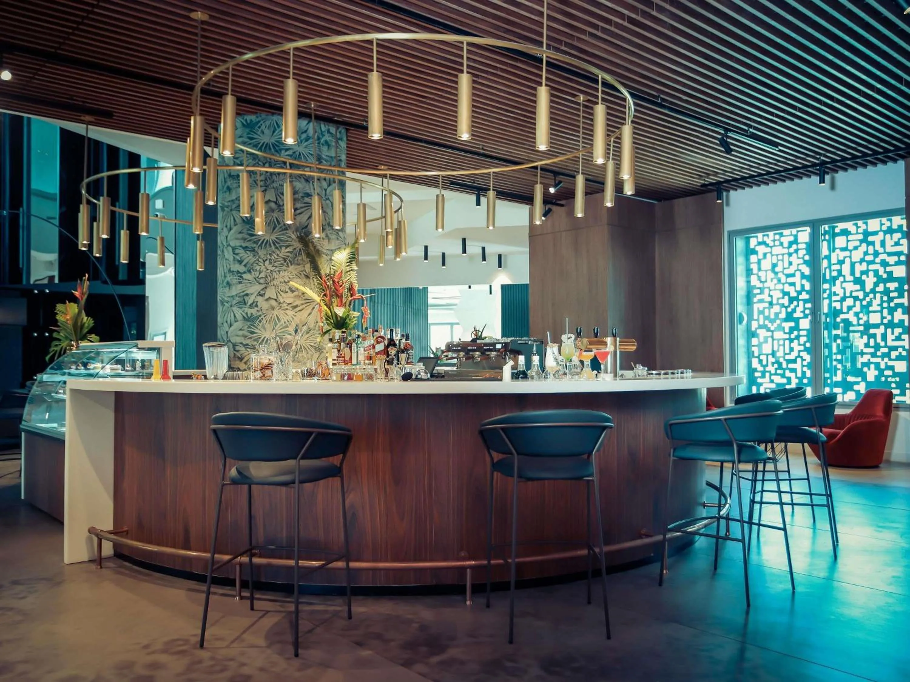 Lounge or bar in Novotel Convention And Spa