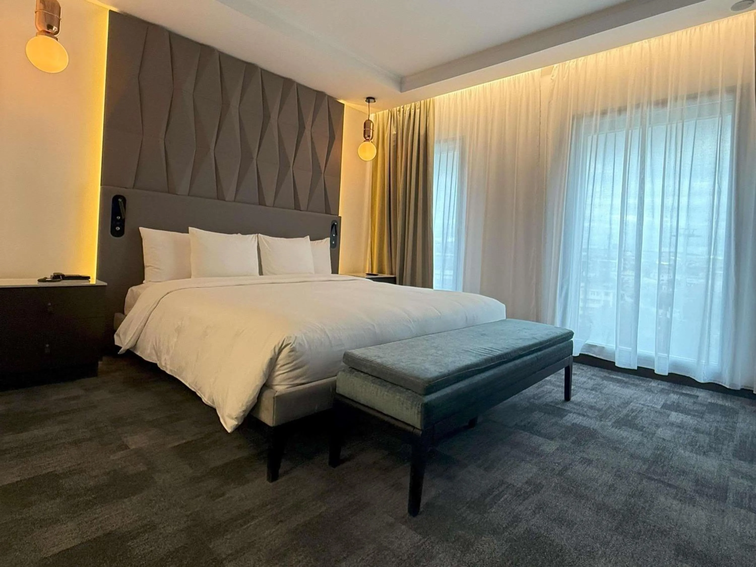 Bedroom, Bed in Novotel Convention And Spa