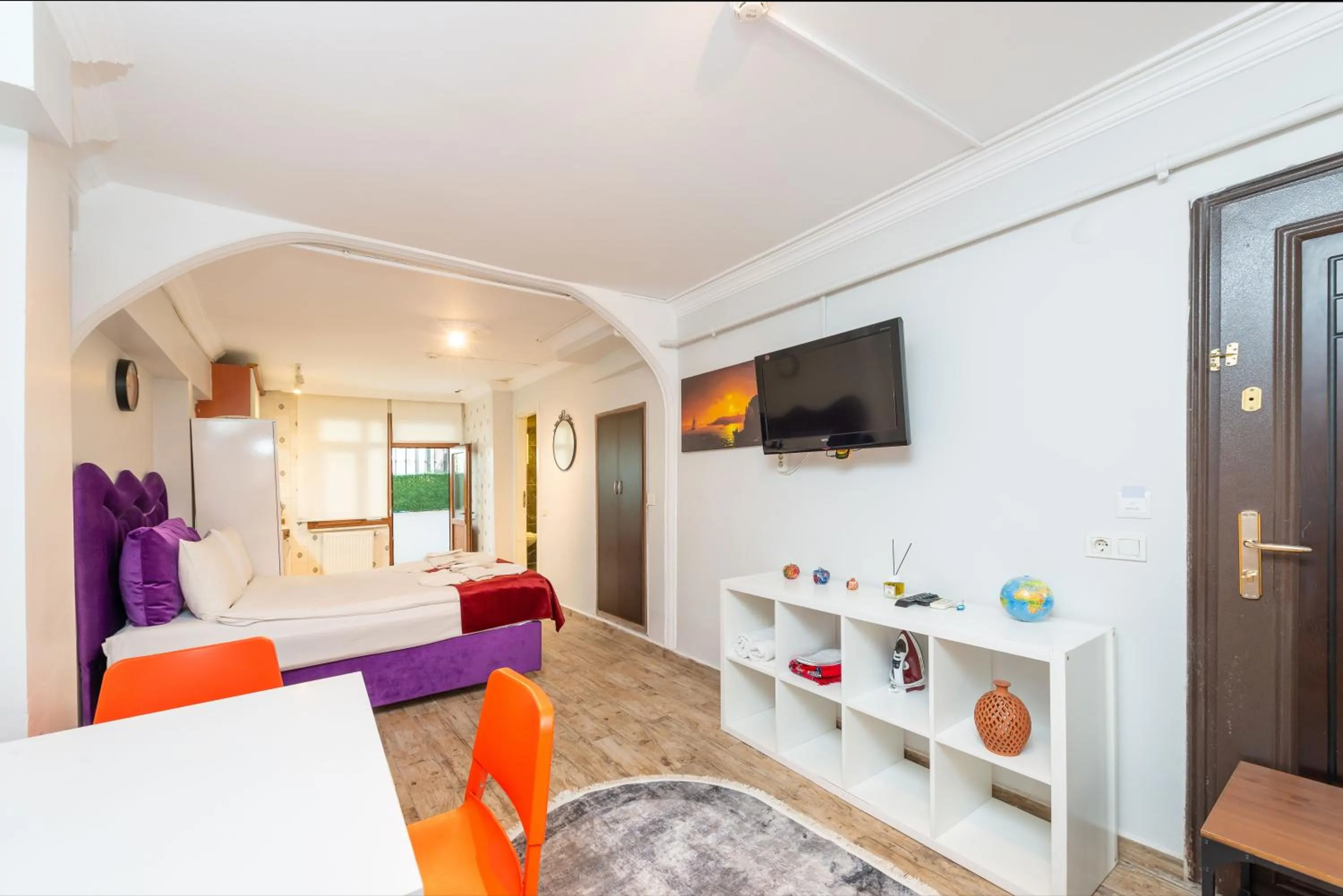 Communal lounge/ TV room in Stone Hause Küçük Ayasofya Mah