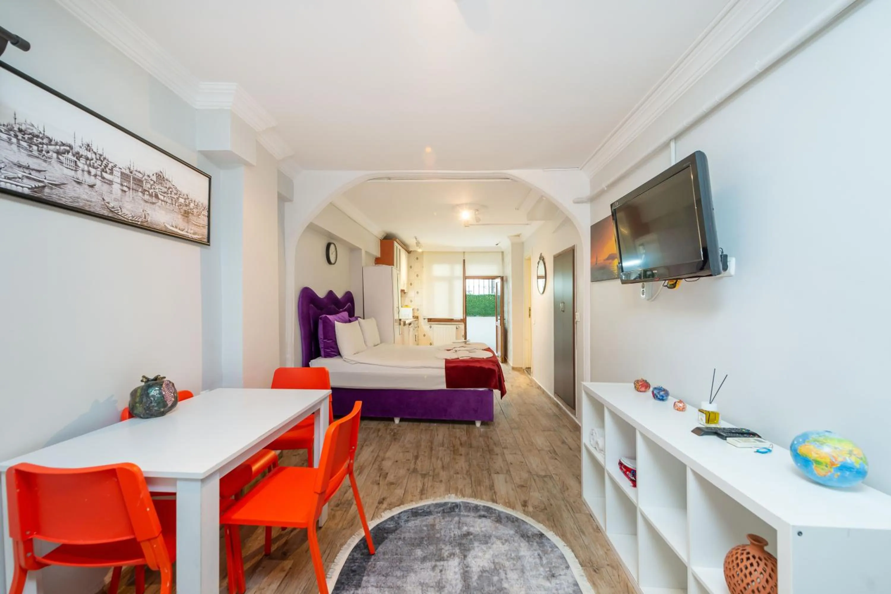 Communal lounge/ TV room in Stone Hause Küçük Ayasofya Mah