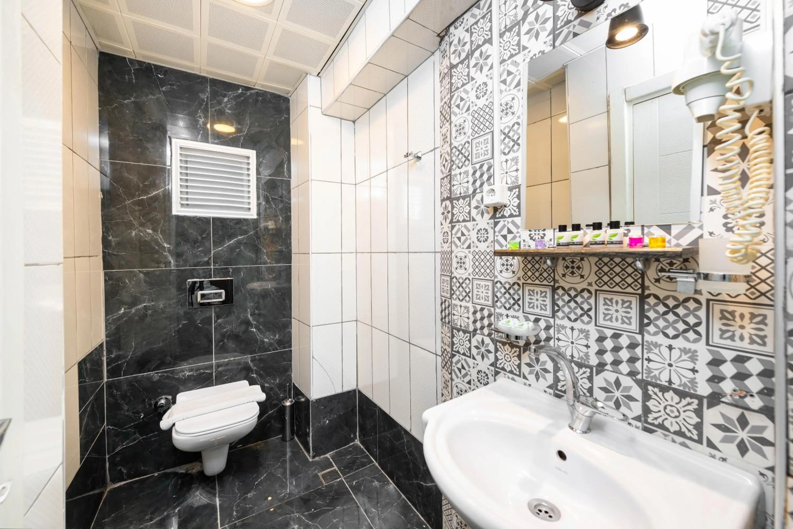 Bathroom in Stone Hause Küçük Ayasofya Mah