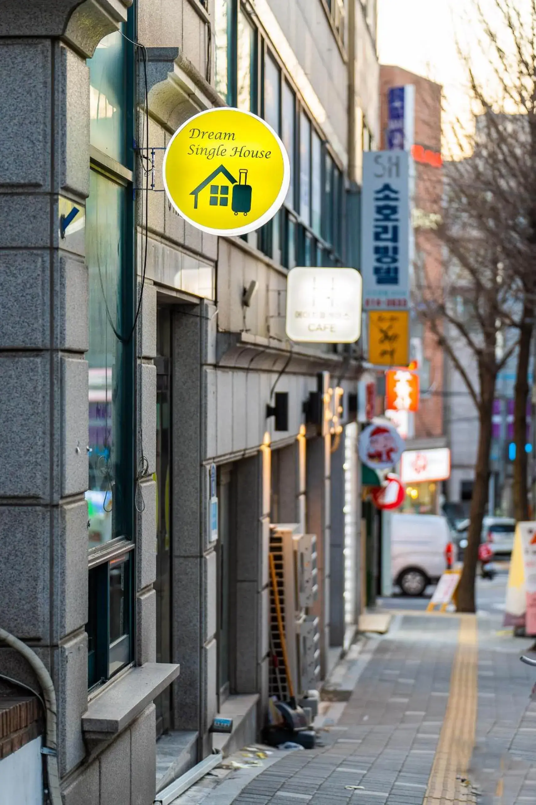 Property building in Dream Single House Property building in Dream Single House