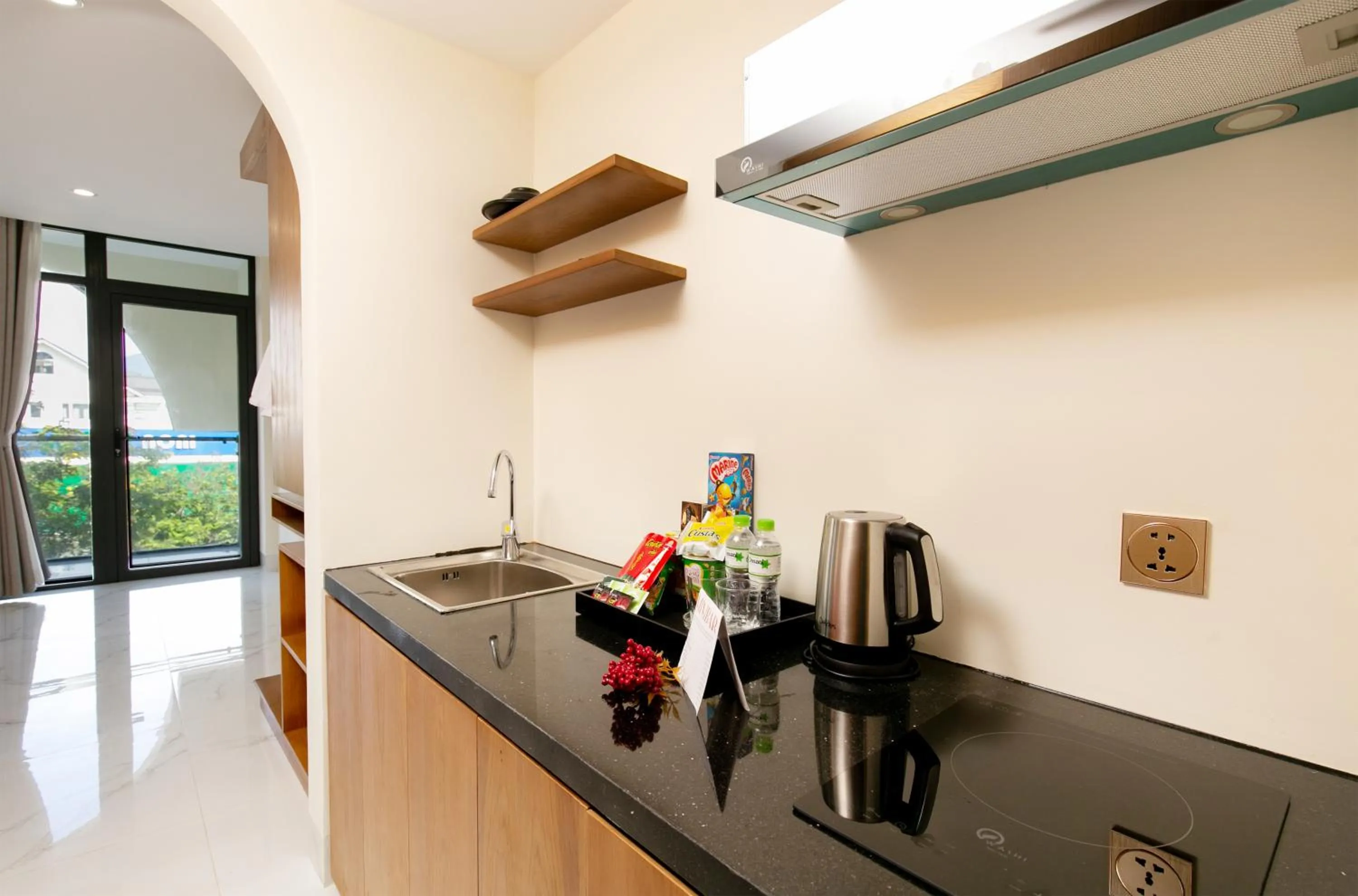 Kitchen or kitchenette in Maple Suite Hotel & Apartment
