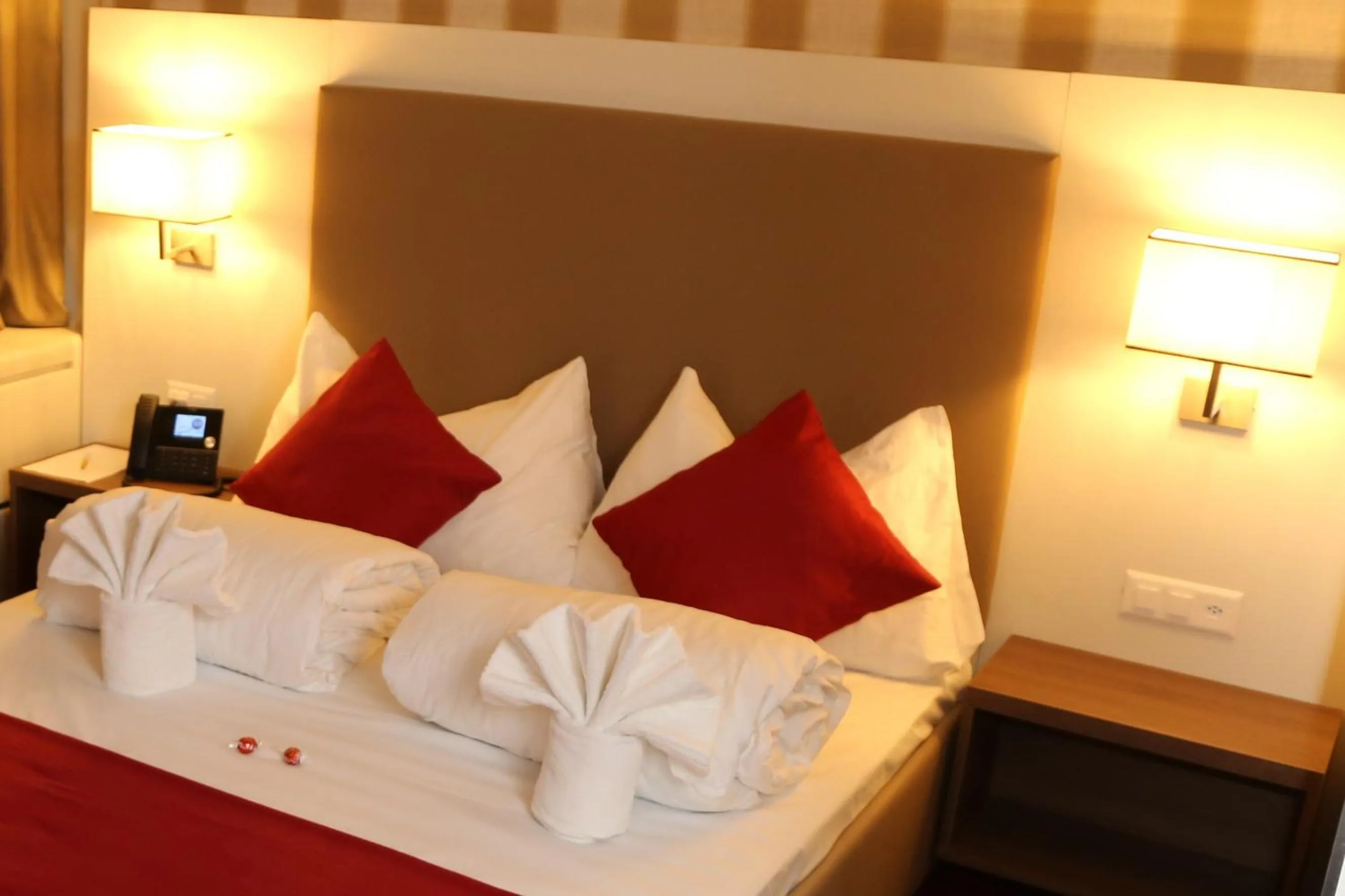 Bed in My Home Hotel - Free Parking