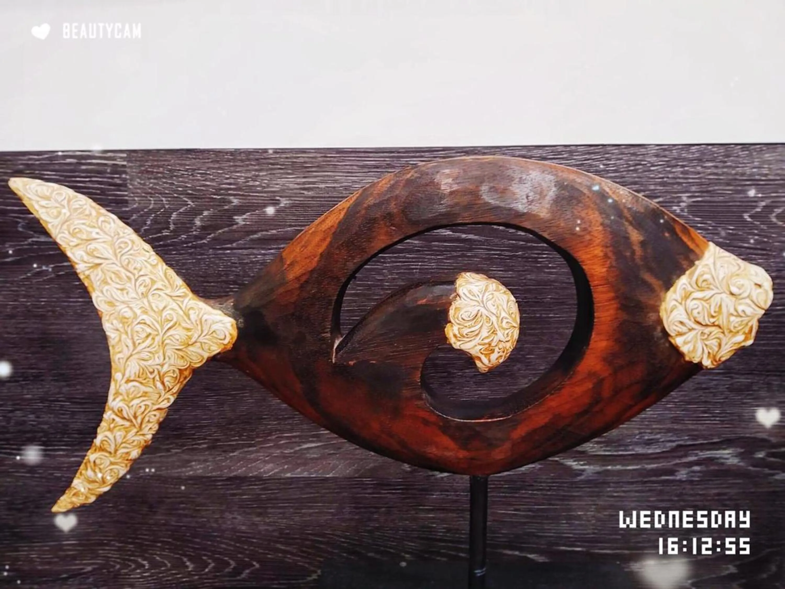 Decorative detail in Light Mountain Man