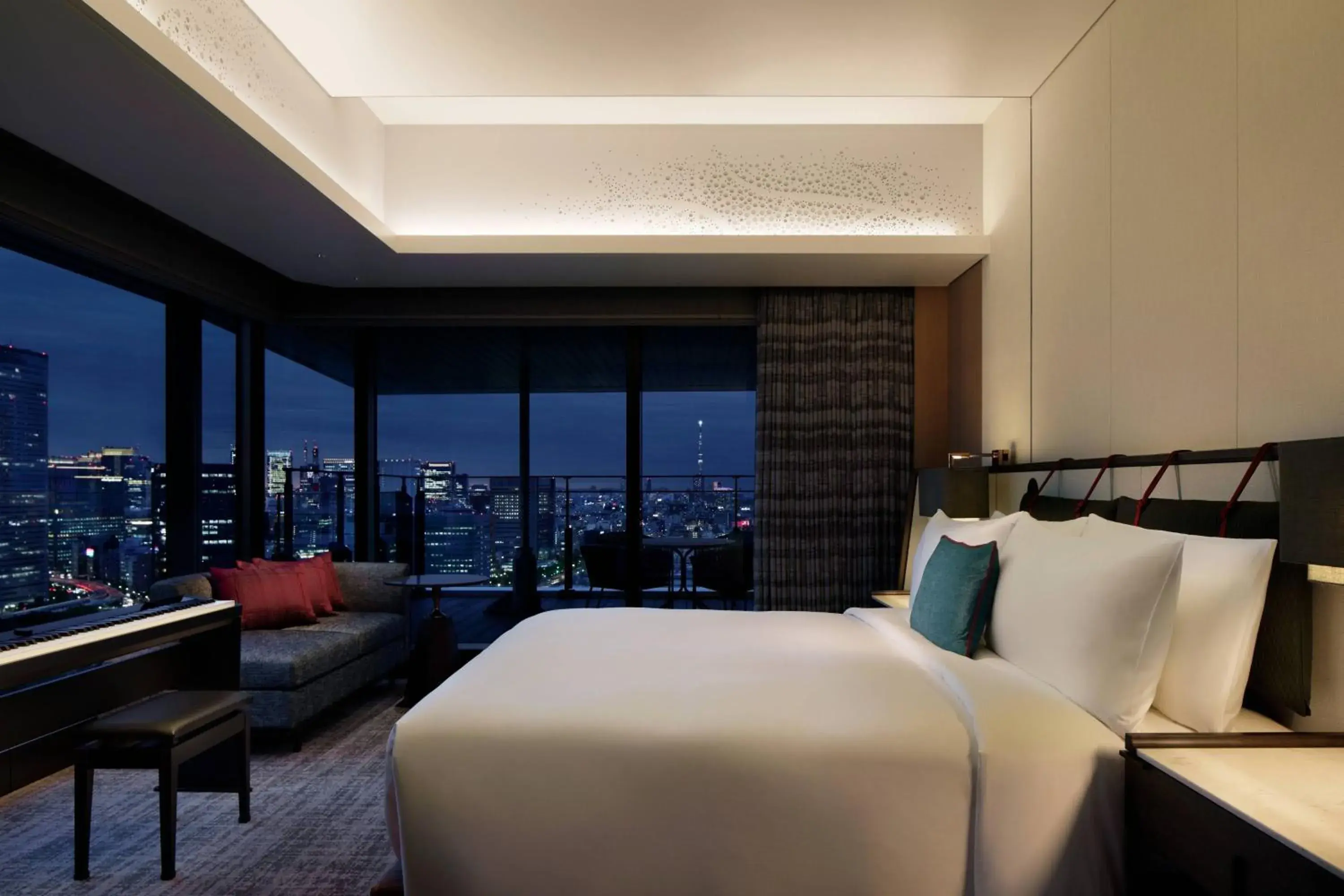 Bedroom, Bed in mesm Tokyo, Autograph Collection Bedroom, Bed in mesm Tokyo, Autograph Collection