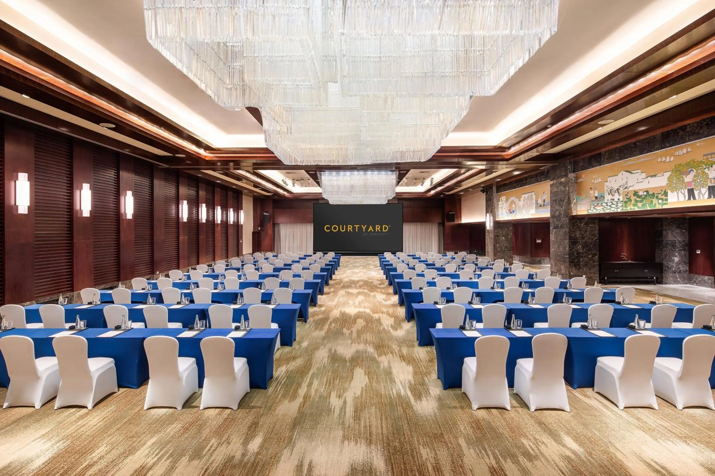 Meeting/conference room in Courtyard by Marriott Wuxi Lihu Lake