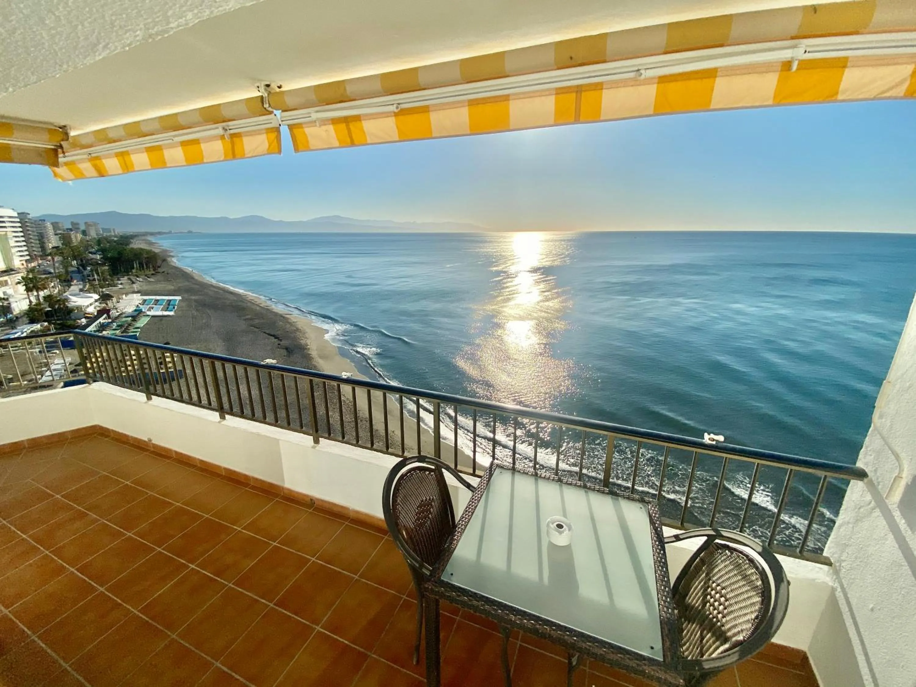 Balcony/Terrace in Apartamentos Turísticos Castillo del Vigia