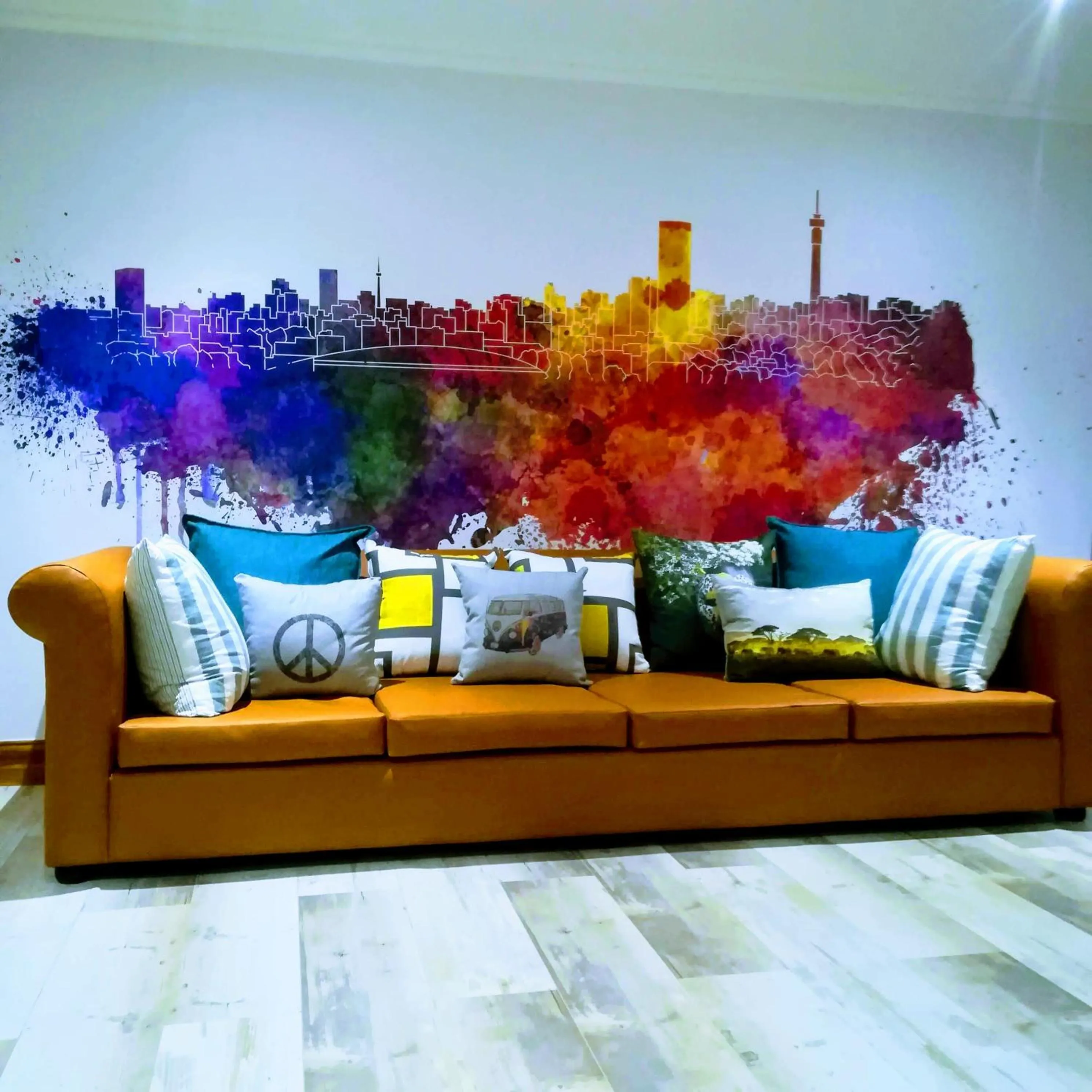 Living room in Explorer Backpackers